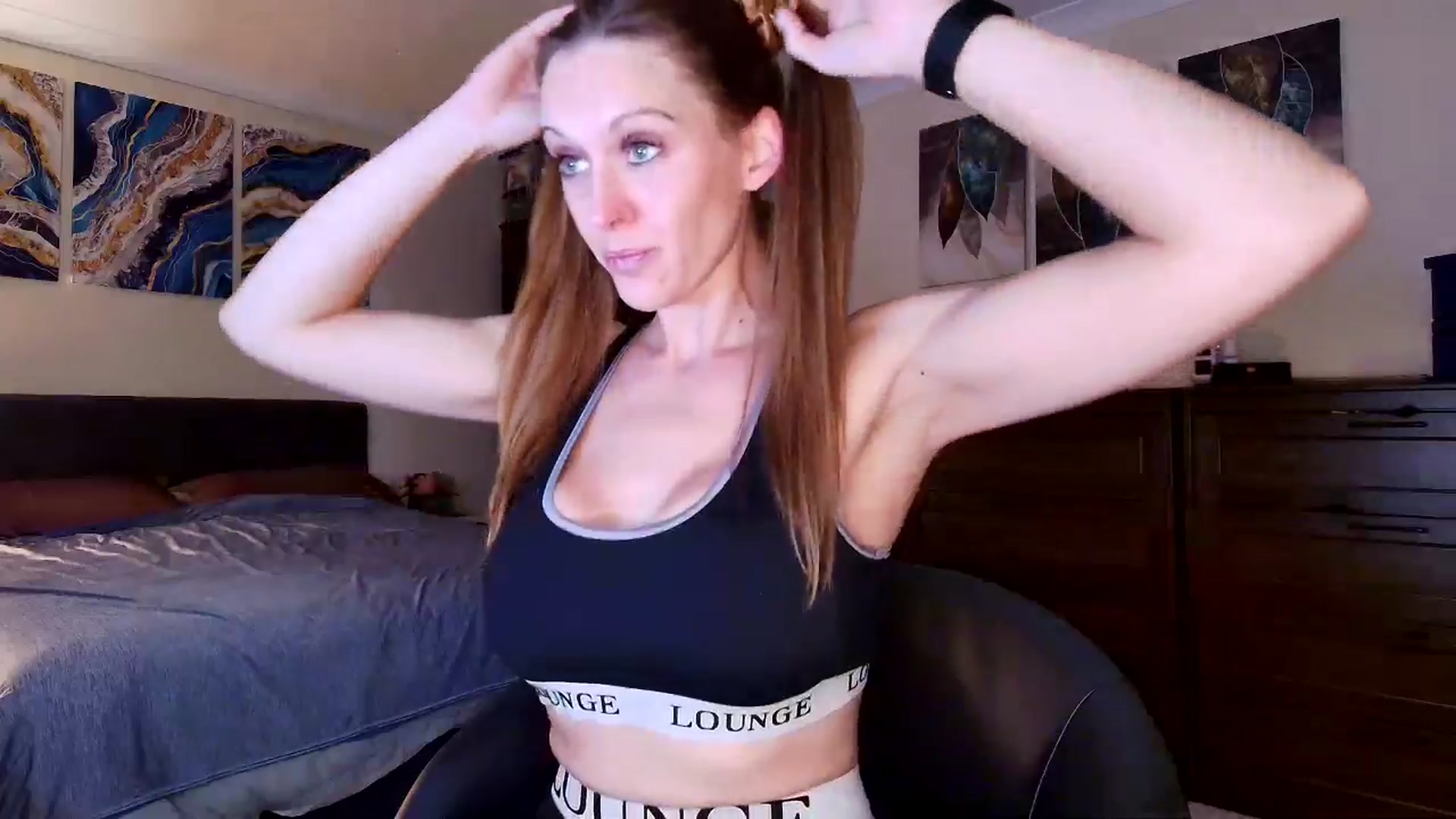 Gallery image thumbnail from Tabby_69's myfreecams stream on, 07/04/2025, 22:27 image 5 of 20
