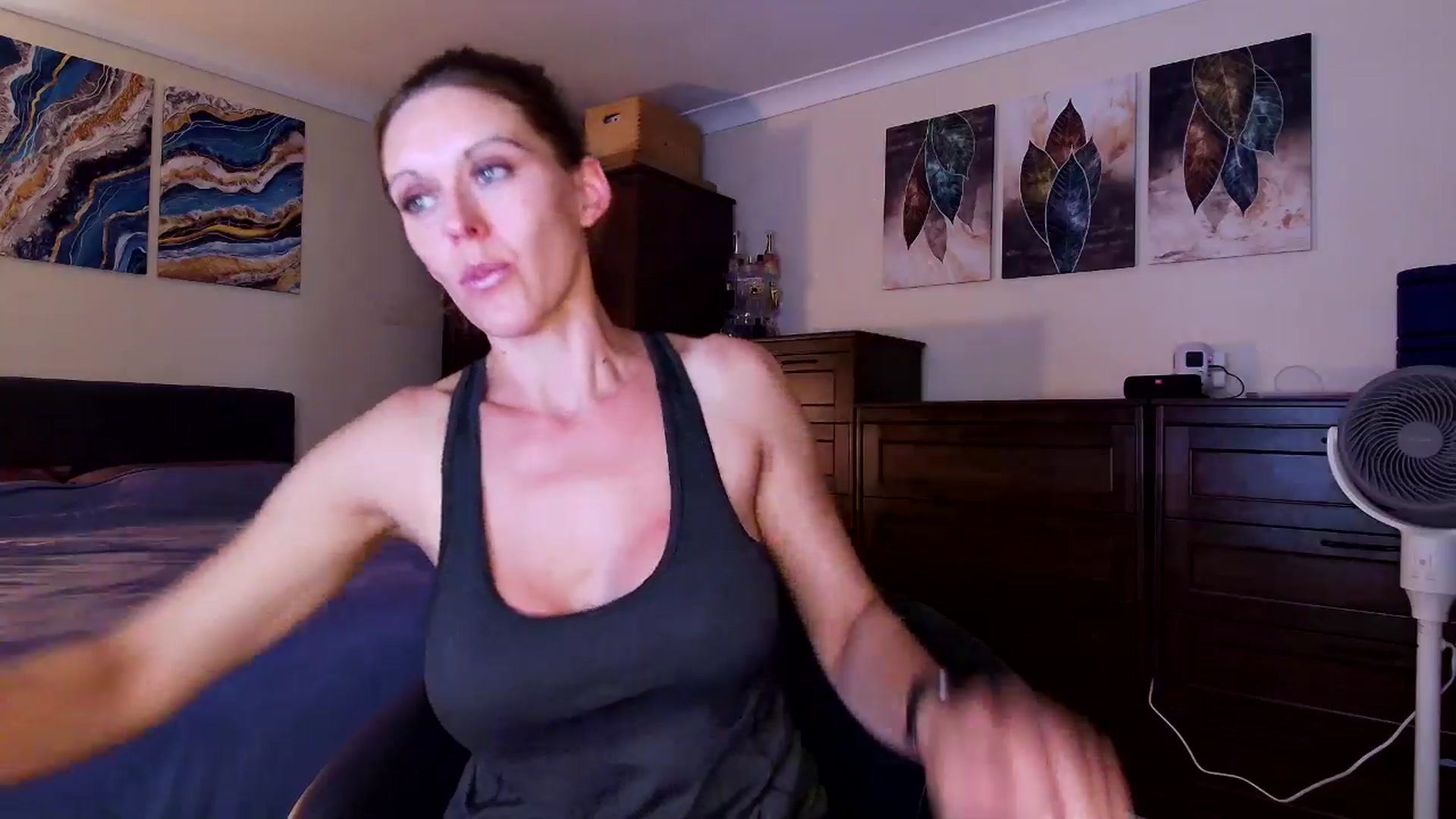 Gallery image thumbnail from Tabby_69's myfreecams stream on, 07/12/2025, 21:54 image 5 of 20
