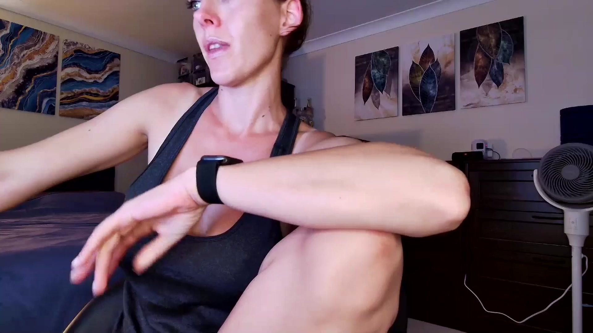Gallery image thumbnail from Tabby_69's myfreecams stream on, 07/12/2025, 21:54 image 18 of 20