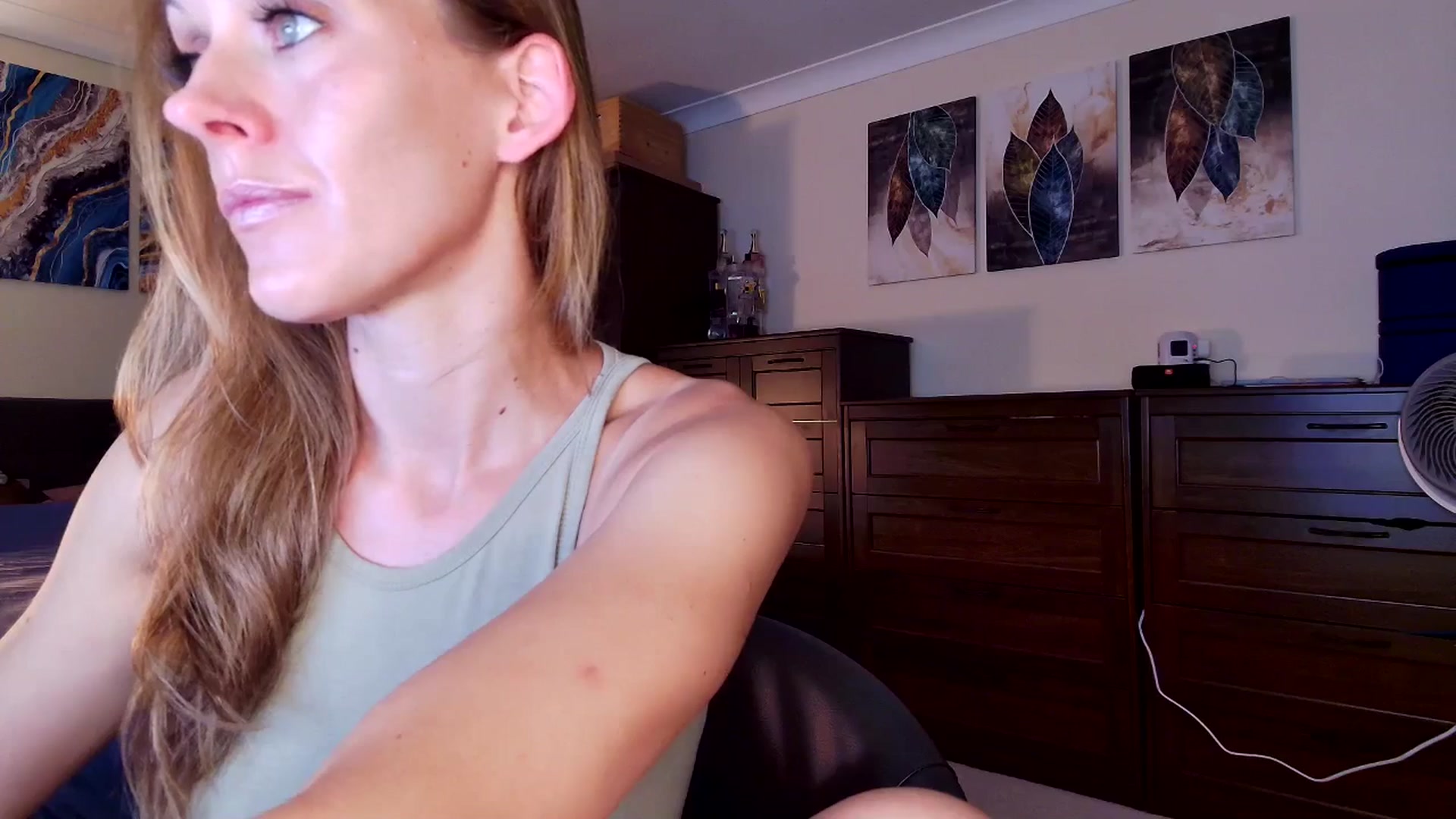 Gallery image thumbnail from Tabby_69's myfreecams stream on, 07/19/2025, 21:40 image 2 of 20