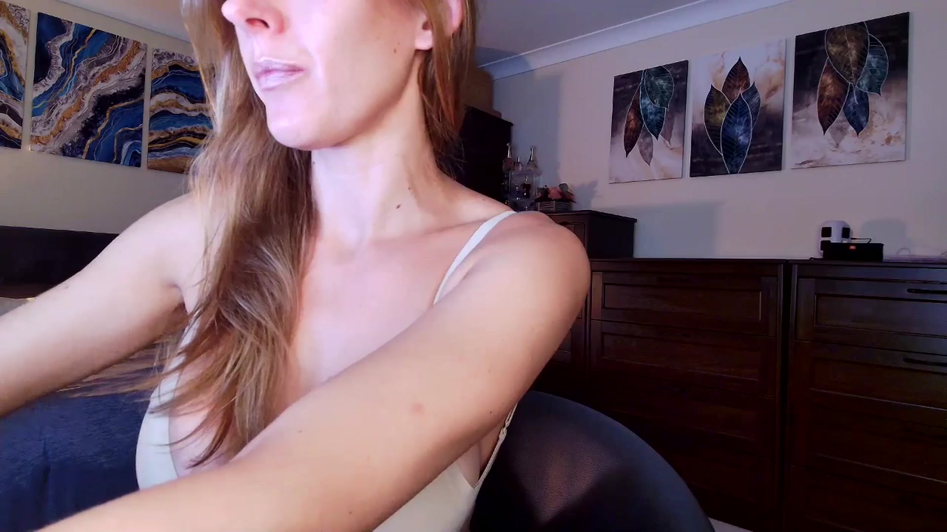 Gallery image thumbnail from Tabby_69's myfreecams stream on, 08/18/2025, 22:20 image 3 of 20