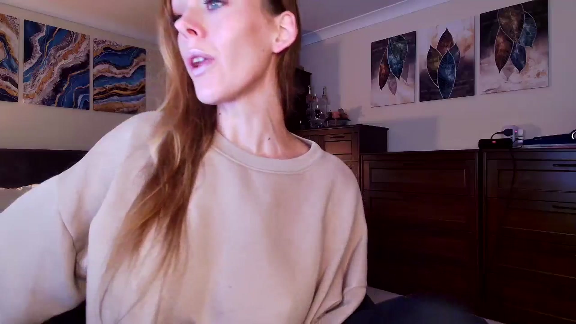 Gallery image thumbnail from Tabby_69's myfreecams stream on, 09/08/2025, 21:31 image 9 of 20