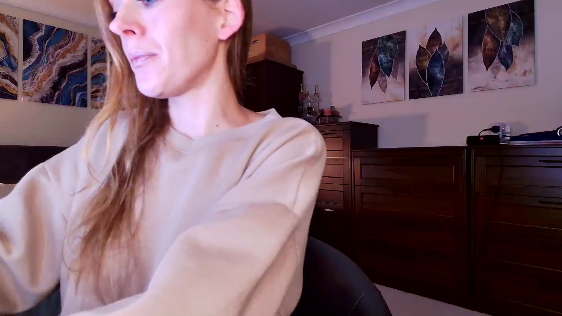 Gallery image thumbnail from Tabby_69's myfreecams stream on, 09/08/2025, 21:31 image 5 of 20