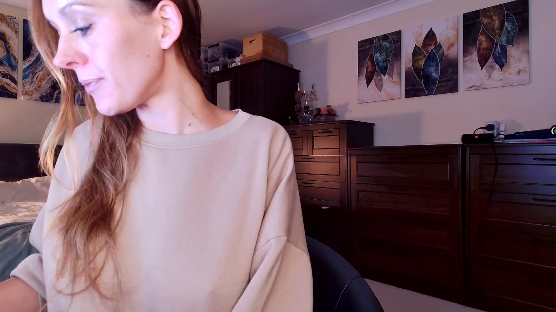 Gallery image thumbnail from Tabby_69's myfreecams stream on, 09/08/2025, 21:31 image 3 of 20