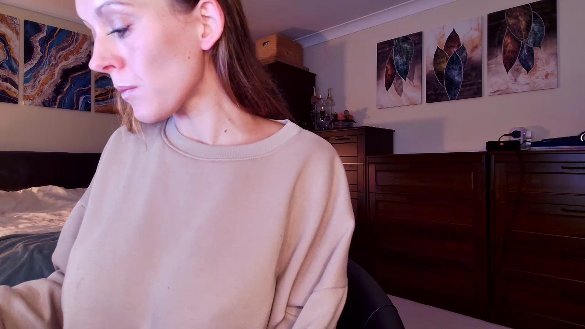 Gallery image thumbnail from Tabby_69's myfreecams stream on, 09/08/2025, 21:31 image 10 of 20