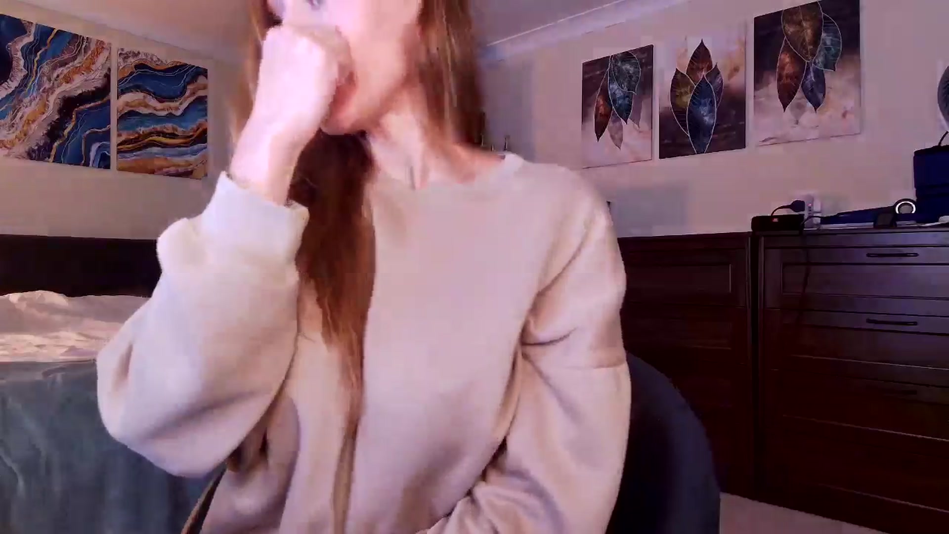 Gallery image thumbnail from Tabby_69's myfreecams stream on, 09/08/2025, 22:01 image 9 of 20