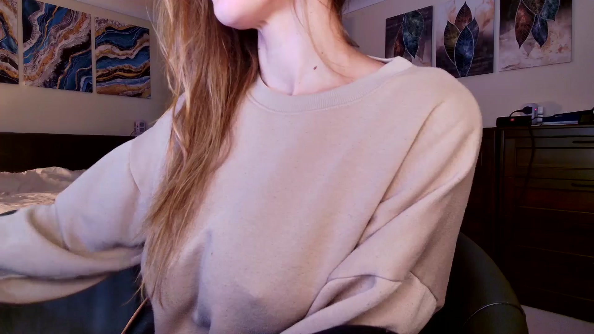 Gallery image thumbnail from Tabby_69's myfreecams stream on, 09/08/2025, 22:01 image 12 of 20