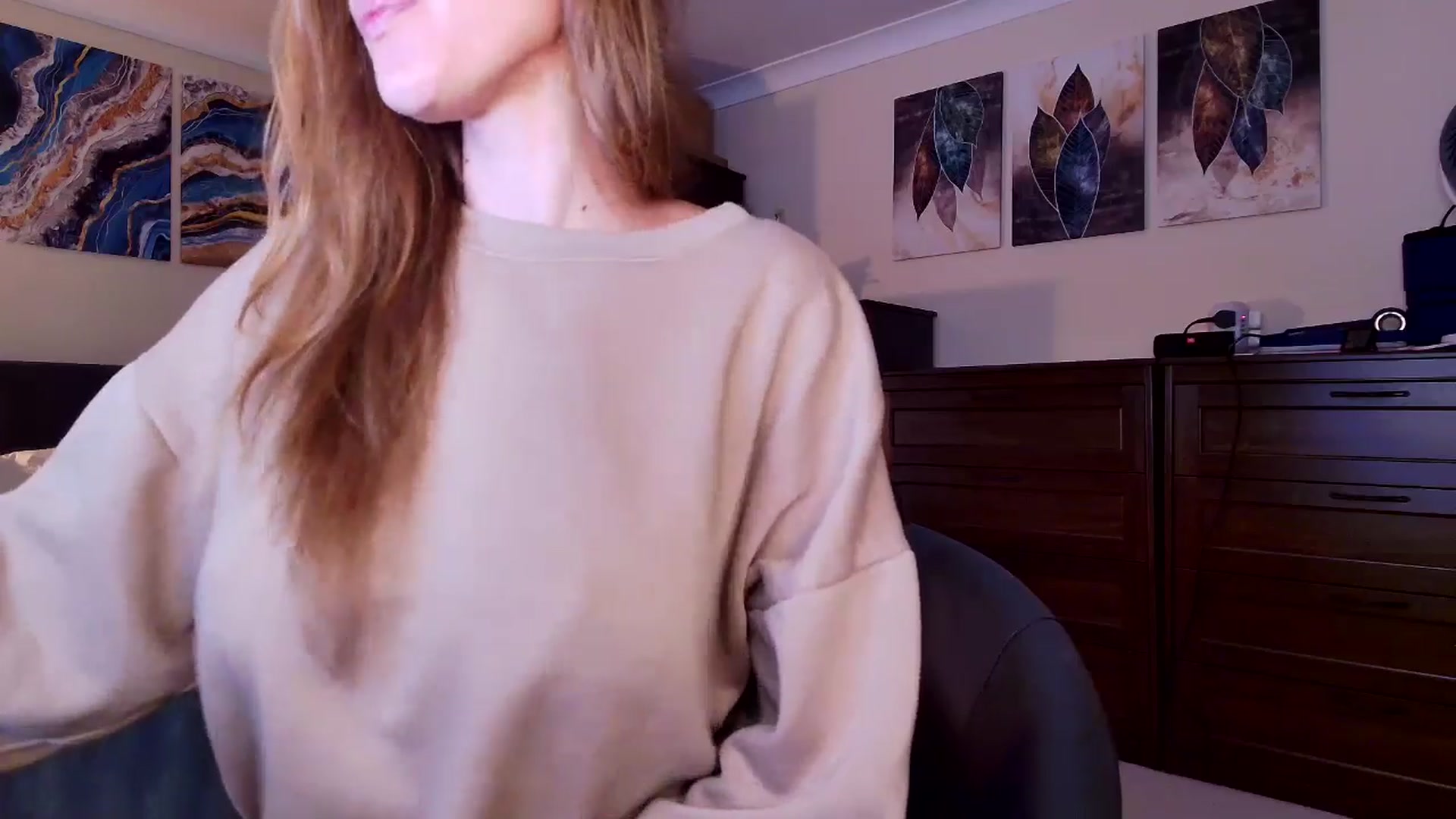 Gallery image thumbnail from Tabby_69's myfreecams stream on, 09/08/2025, 22:01 image 3 of 20