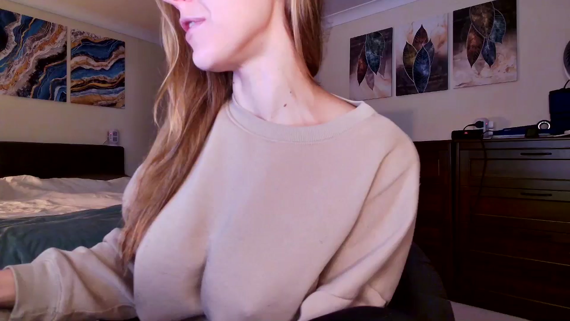Gallery image thumbnail from Tabby_69's myfreecams stream on, 09/08/2025, 22:01 image 1 of 20