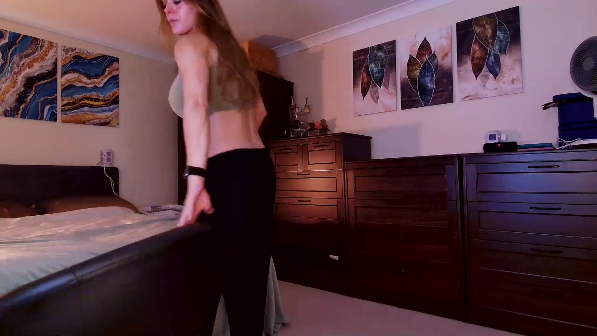 Gallery image thumbnail from Tabby_69's myfreecams stream on, 09/26/2025, 21:55 image 11 of 20