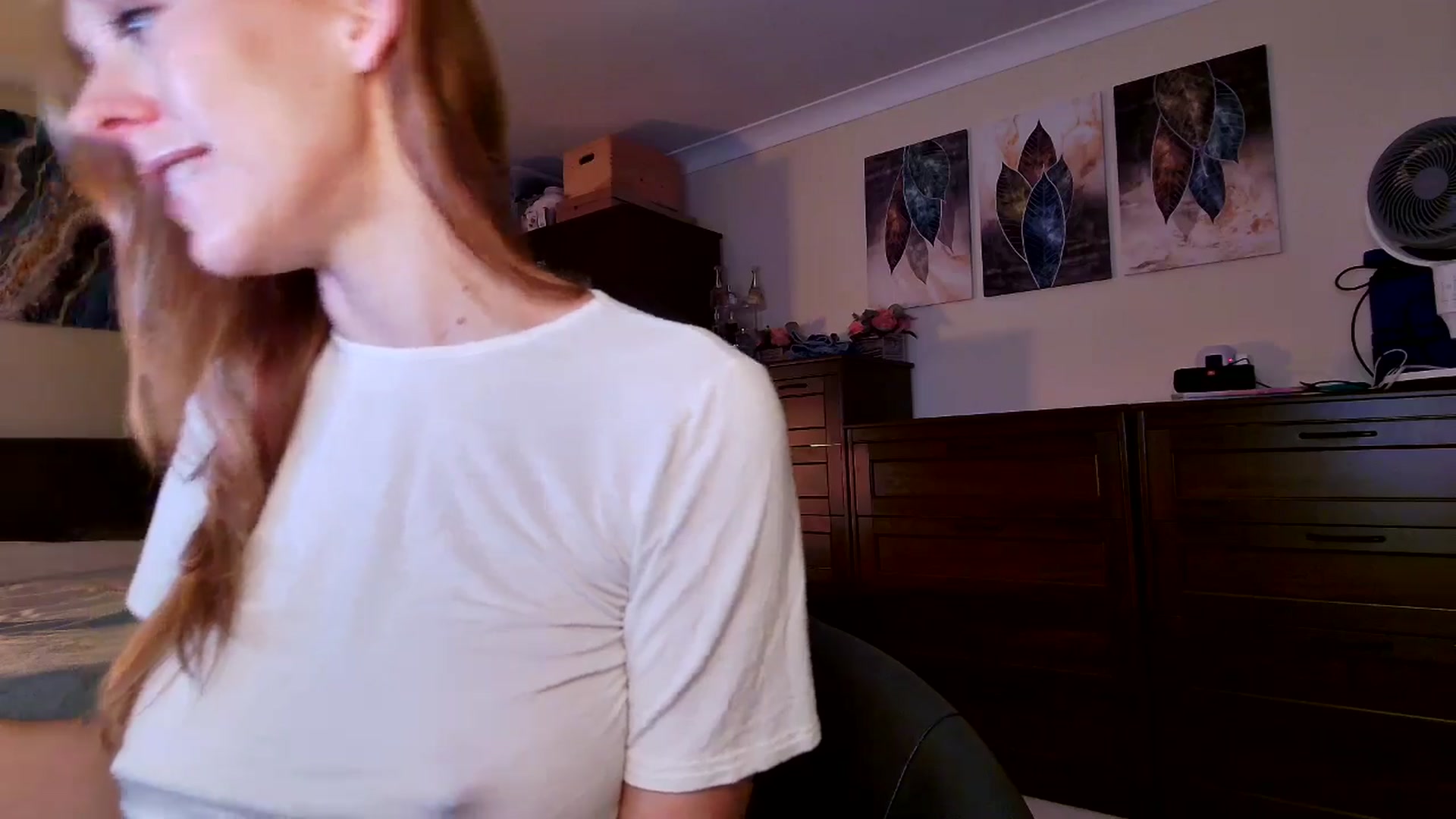 Gallery image thumbnail from Tabby_69's myfreecams stream on, 10/18/2025, 21:32 image 17 of 20