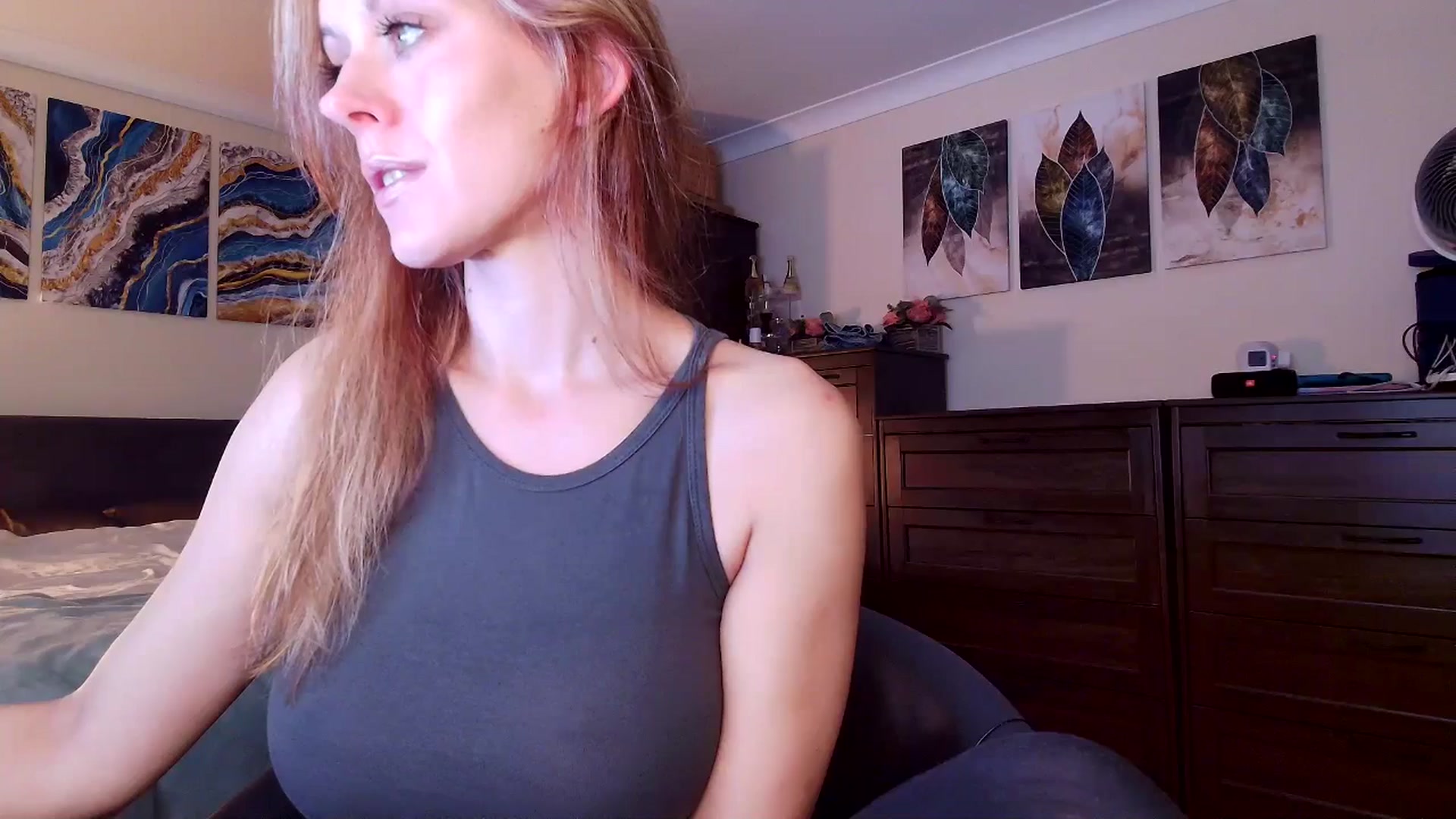 Gallery image thumbnail from Tabby_69's myfreecams stream on, 10/19/2025, 21:07 image 7 of 20