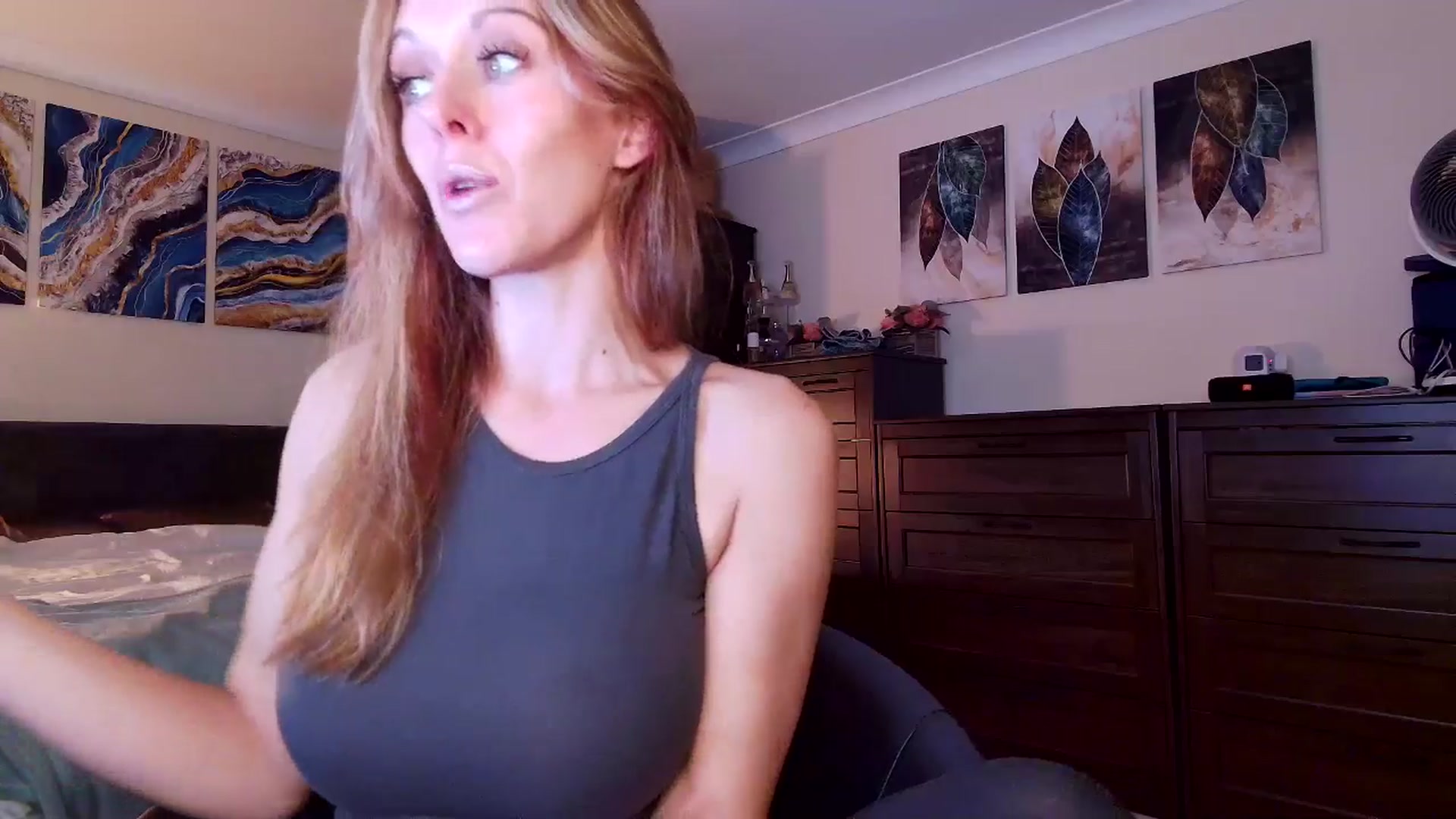 Gallery image thumbnail from Tabby_69's myfreecams stream on, 10/19/2025, 21:07 image 2 of 20