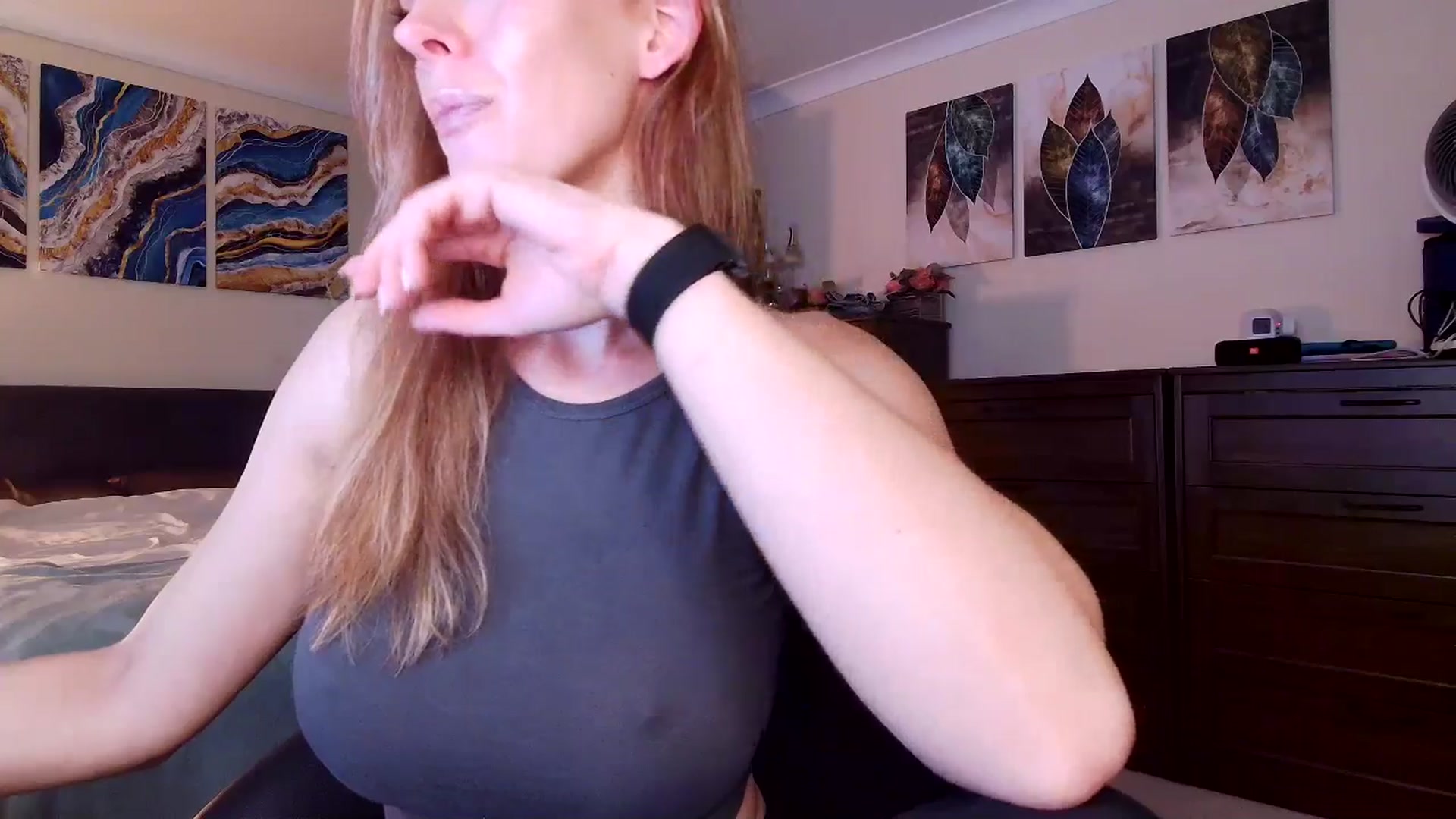 Gallery image thumbnail from Tabby_69's myfreecams stream on, 10/19/2025, 21:07 image 19 of 20