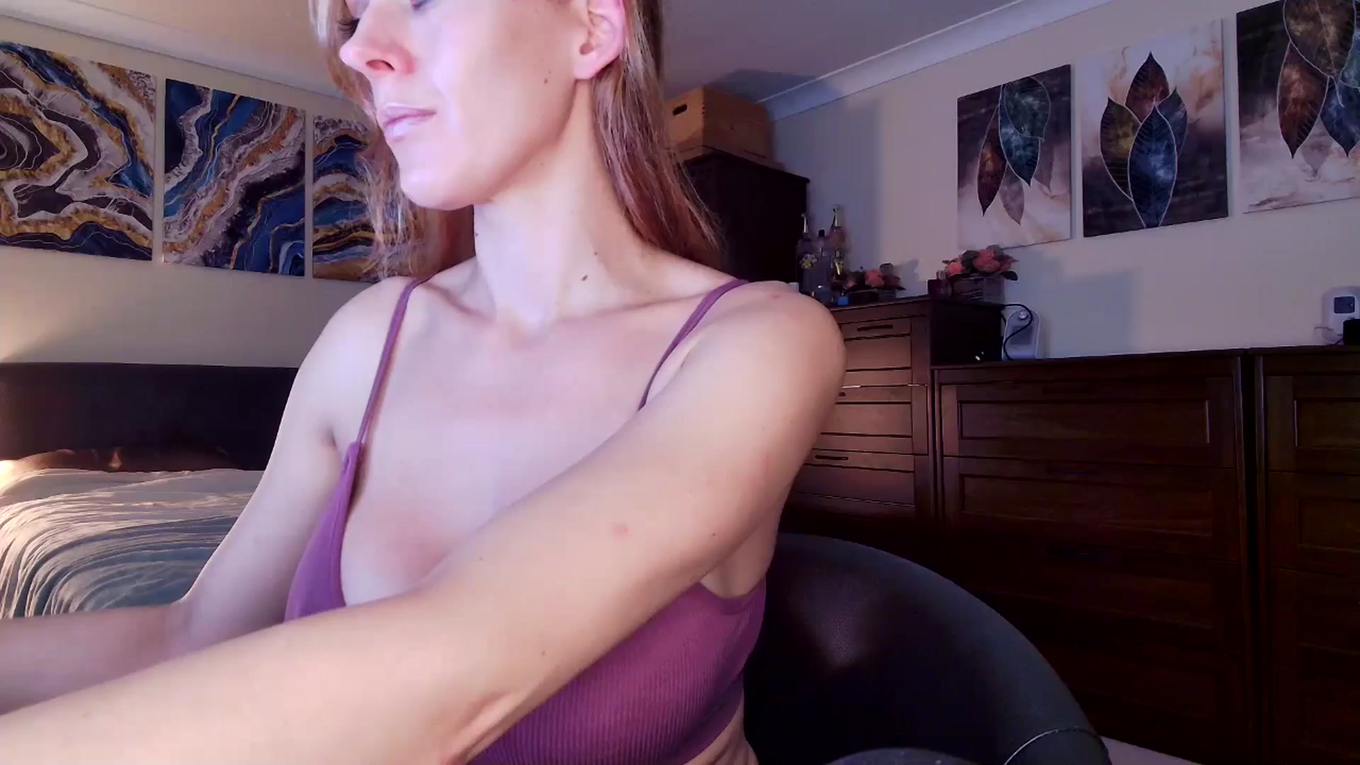 Gallery image thumbnail from Tabby_69's myfreecams stream on, 11/06/2025, 23:02 image 4 of 20