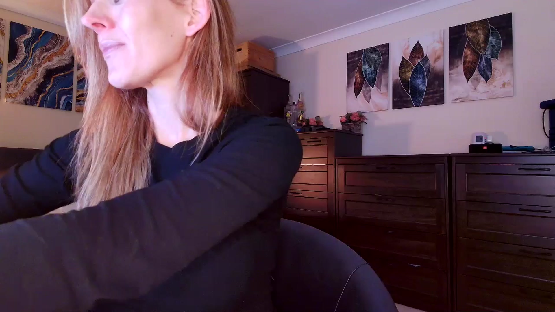 Gallery image thumbnail from Tabby_69's myfreecams stream on, 11/21/2025, 14:44 image 15 of 20