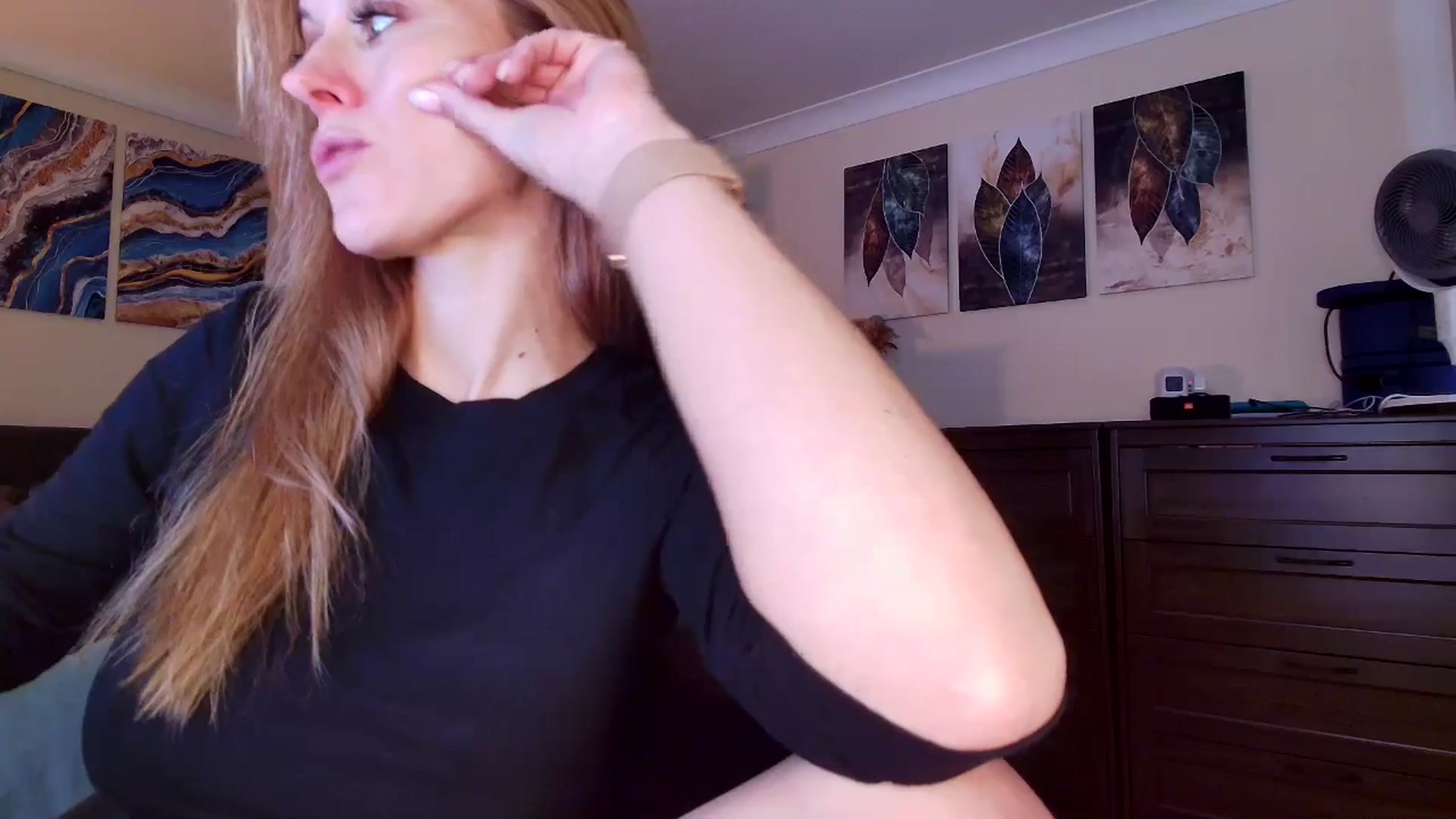 Gallery image thumbnail from Tabby_69's myfreecams stream on, 11/21/2025, 14:44 image 8 of 20