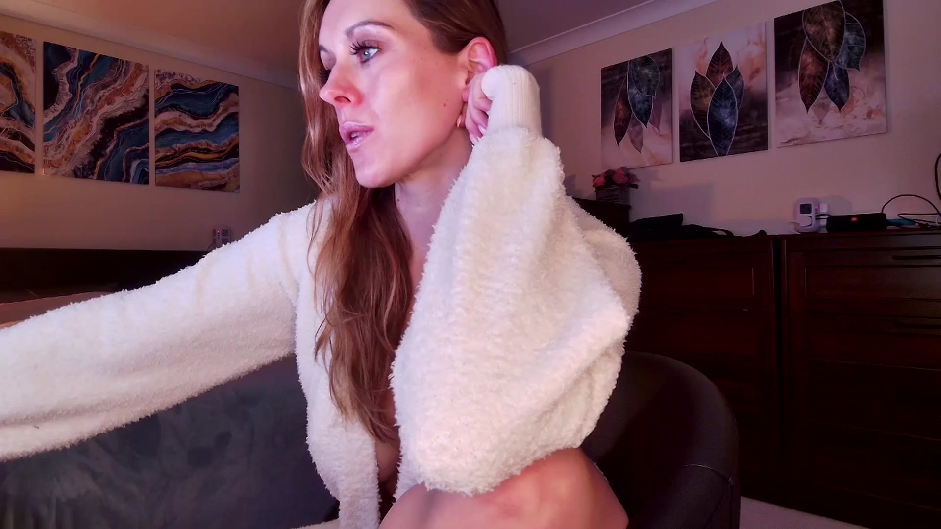 Gallery image thumbnail from Tabby_69's myfreecams stream on, 12/03/2025, 14:49 image 15 of 20