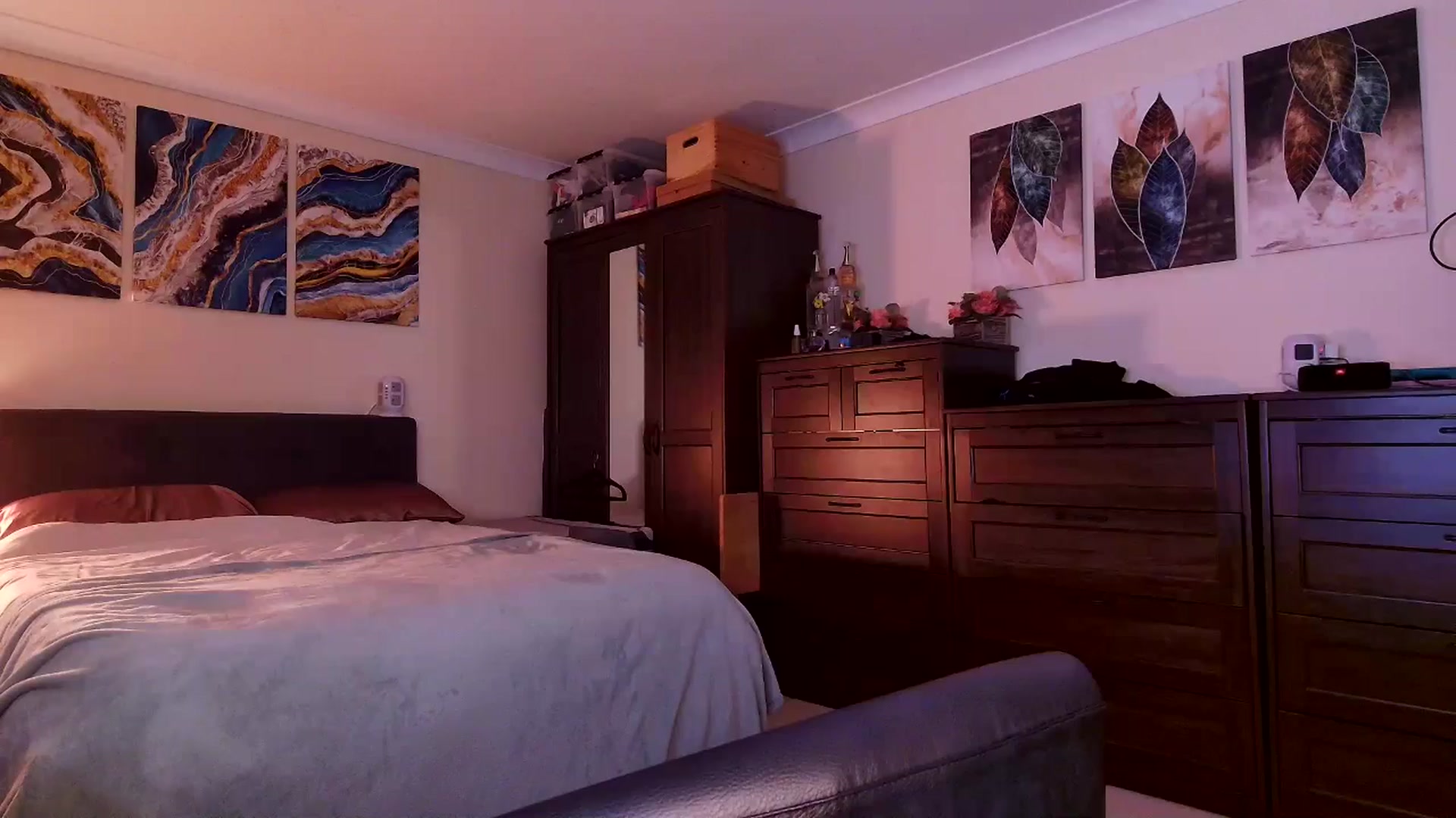 Gallery image thumbnail from Tabby_69's myfreecams stream on, 01/01/2026, 23:16 image 16 of 20