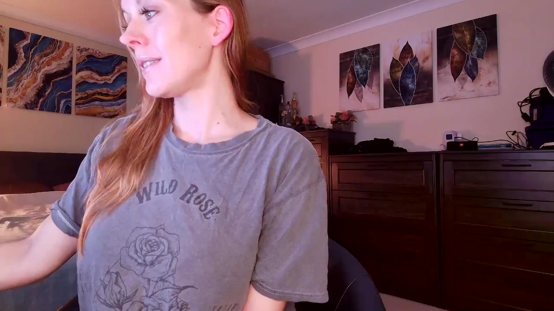 Gallery image thumbnail from Tabby_69's myfreecams stream on, 01/10/2026, 23:20 image 11 of 20