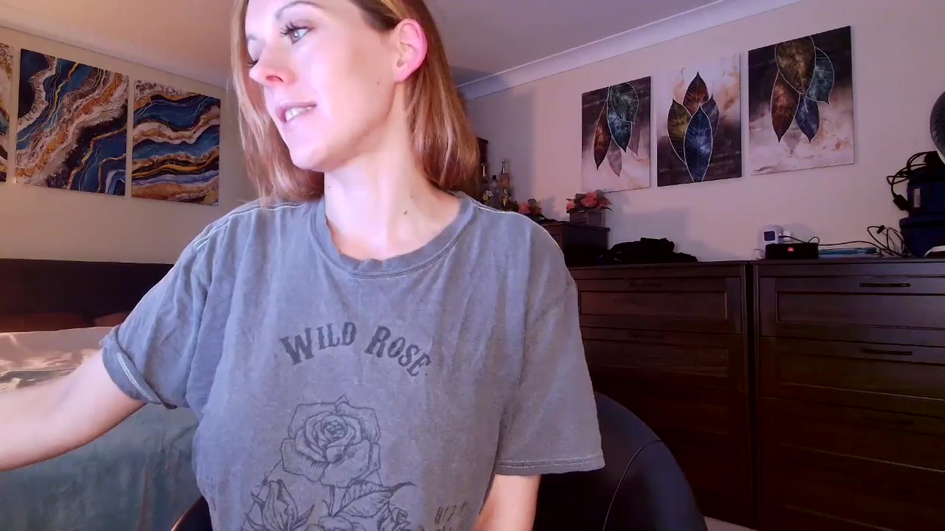 Gallery image thumbnail from Tabby_69's myfreecams stream on, 01/10/2026, 23:20 image 7 of 20