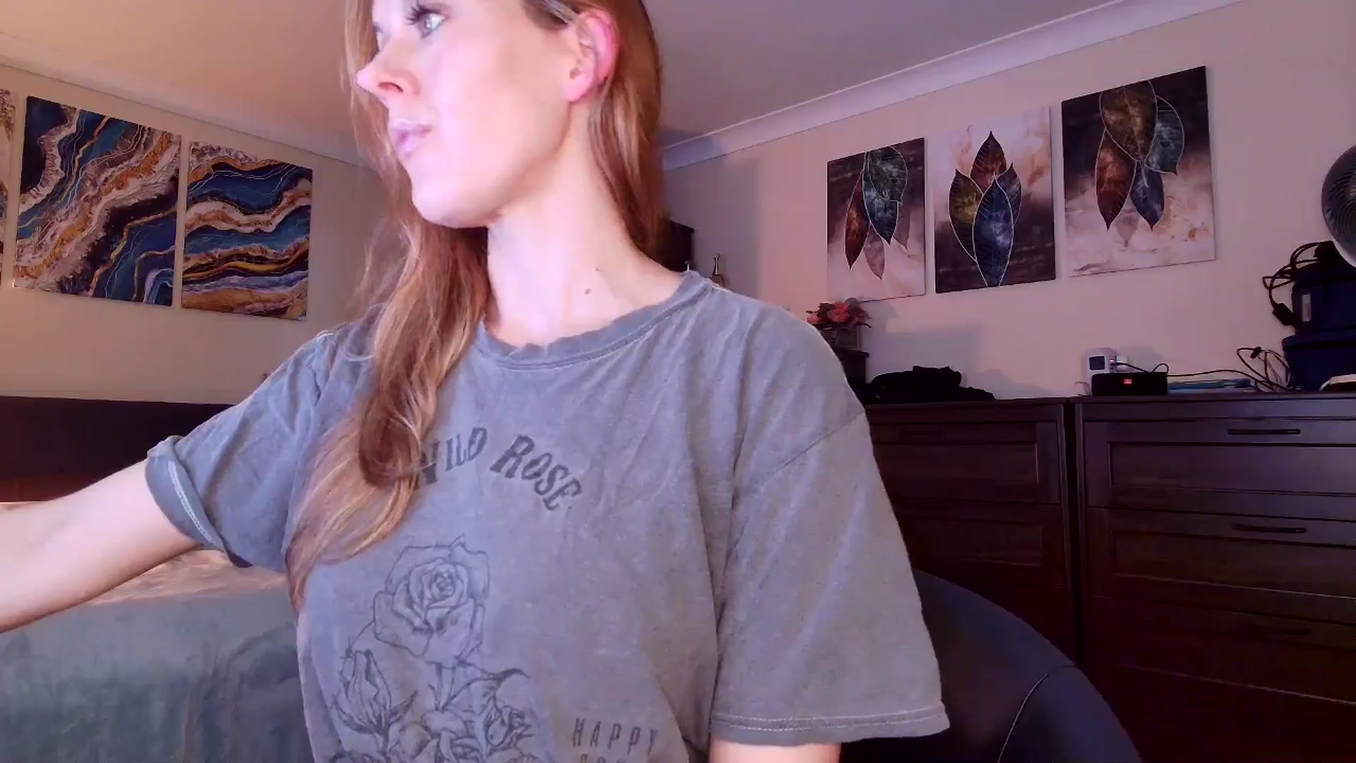 Gallery image thumbnail from Tabby_69's myfreecams stream on, 01/10/2026, 23:20 image 3 of 20