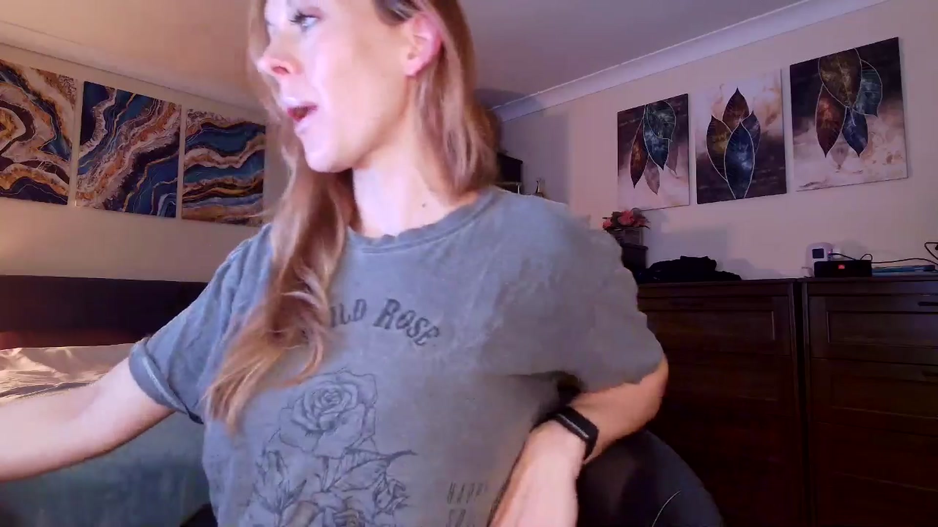 Gallery image thumbnail from Tabby_69's myfreecams stream on, 01/10/2026, 23:20 image 2 of 20