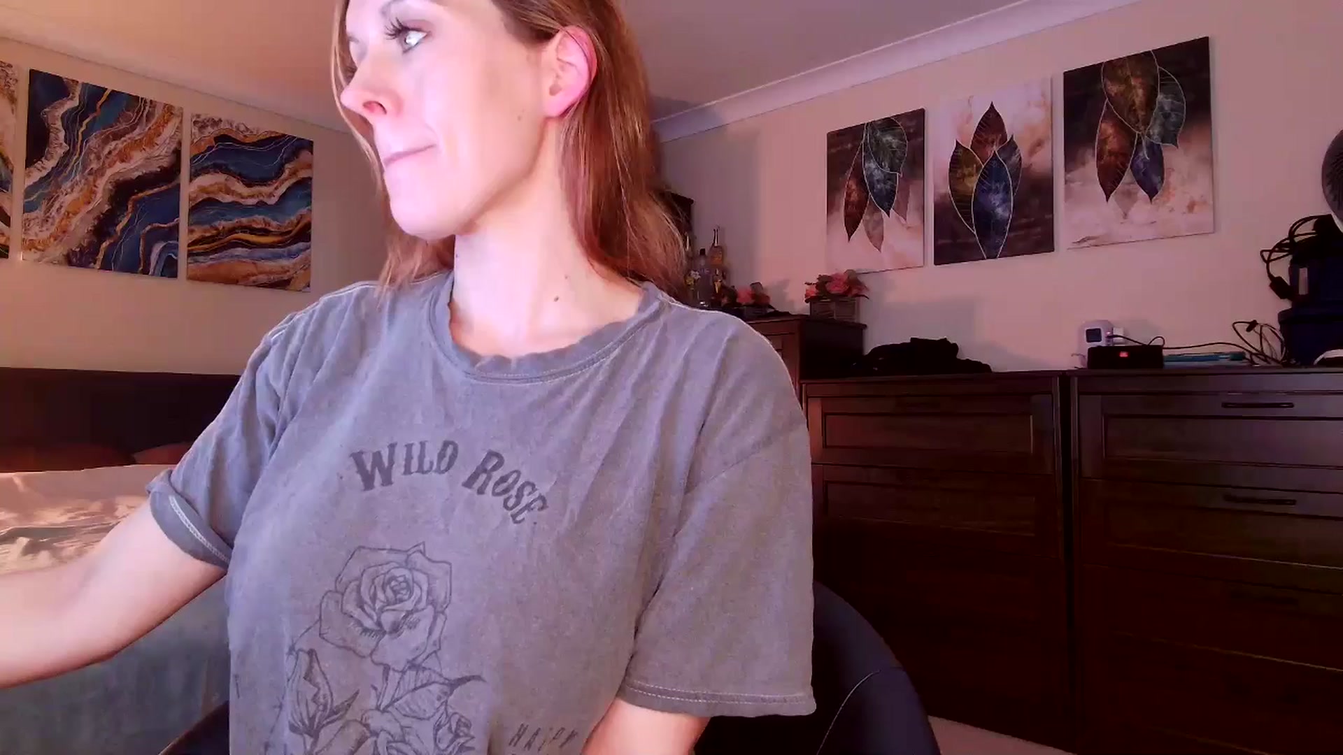 Gallery image thumbnail from Tabby_69's myfreecams stream on, 01/10/2026, 23:20 image 8 of 20