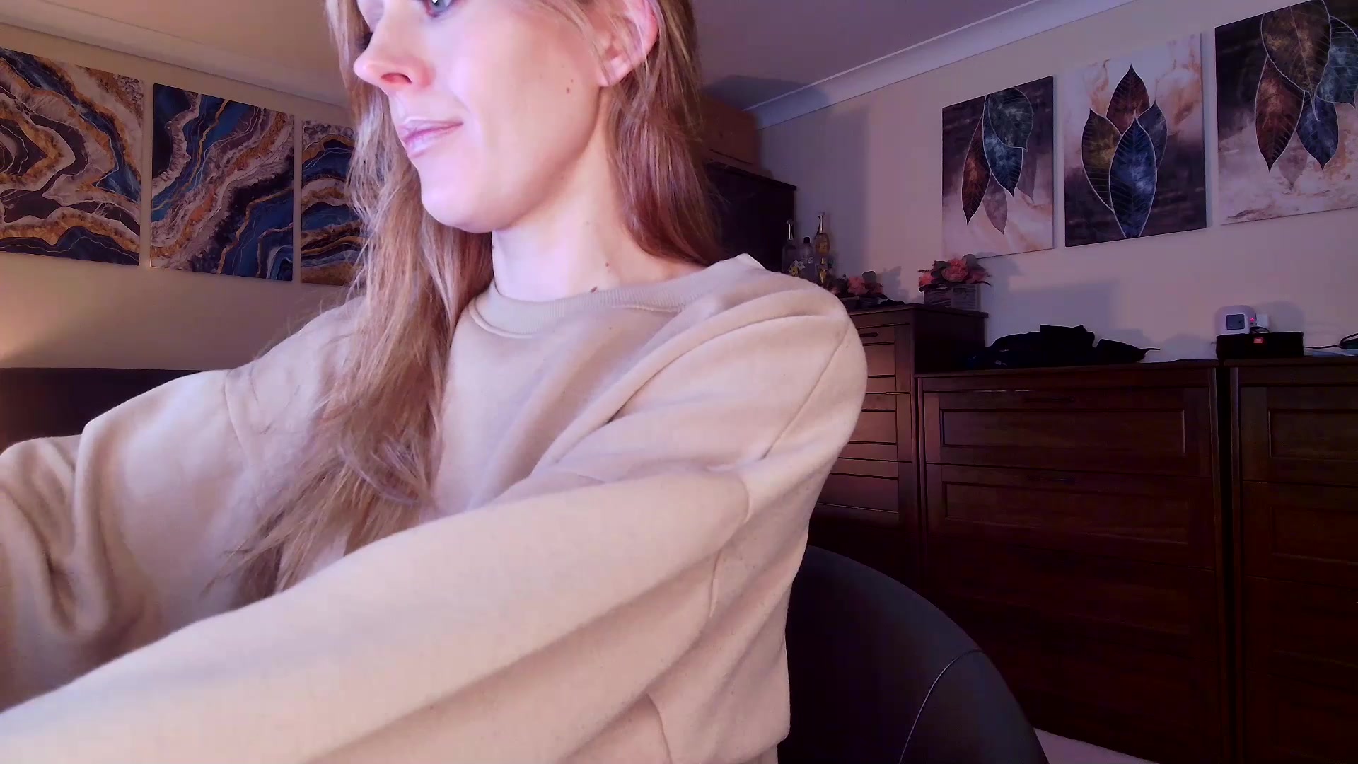 Gallery image thumbnail from Tabby_69's myfreecams stream on, 01/21/2026, 23:08 image 11 of 20