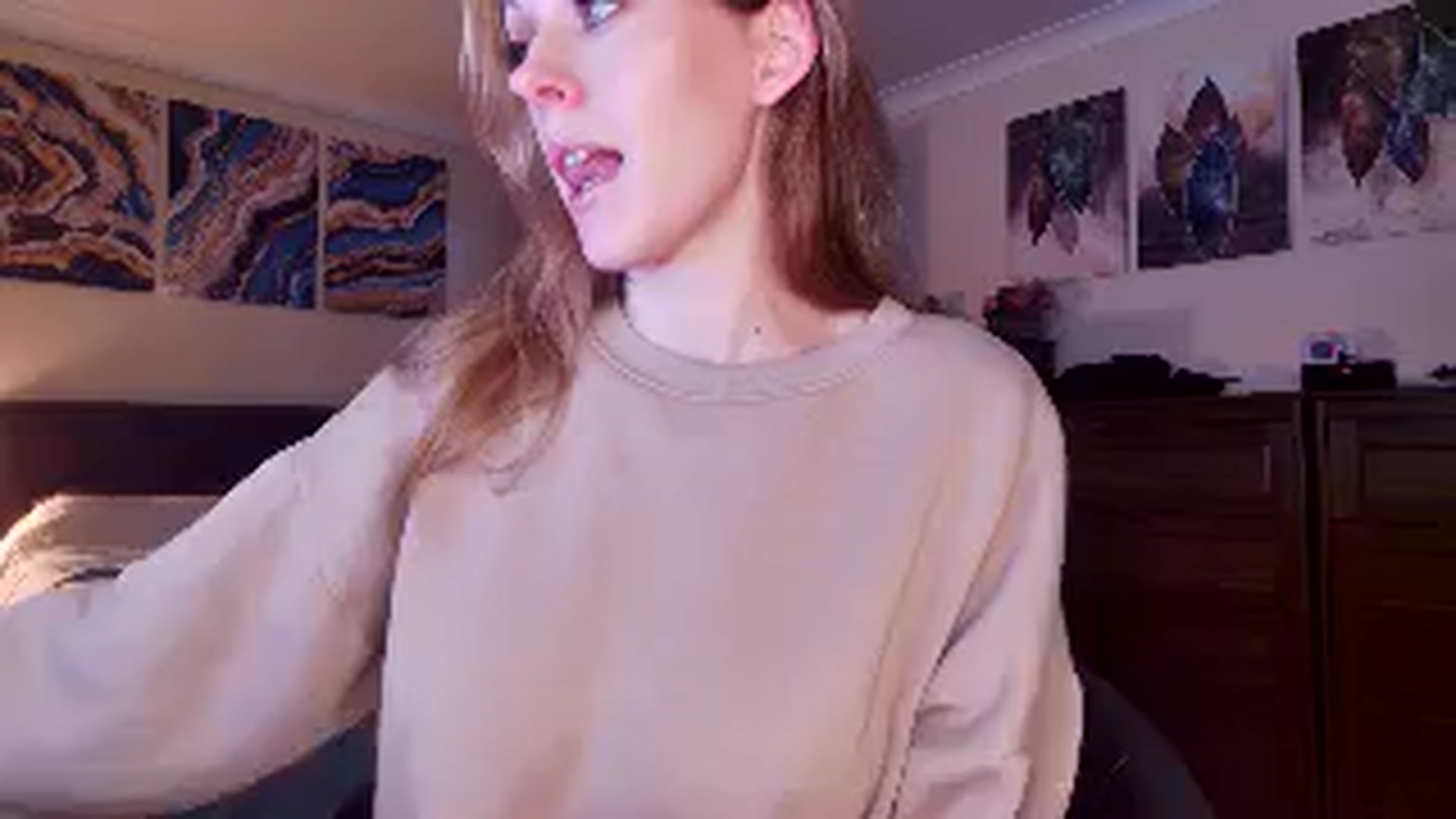 Gallery image thumbnail from Tabby_69's myfreecams stream on, 01/21/2026, 23:08 image 4 of 20