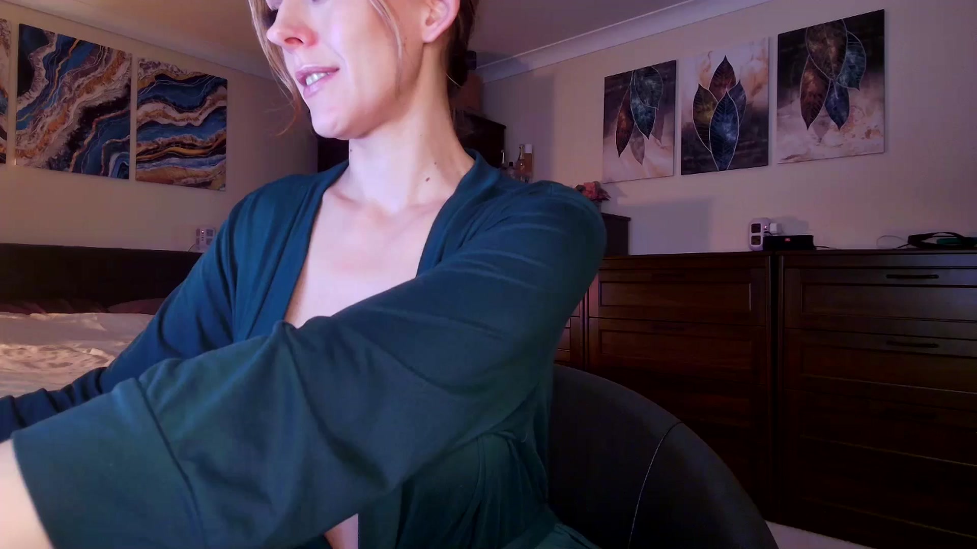 Gallery image thumbnail from Tabby_69's myfreecams stream on, 02/09/2026, 22:53 image 19 of 20