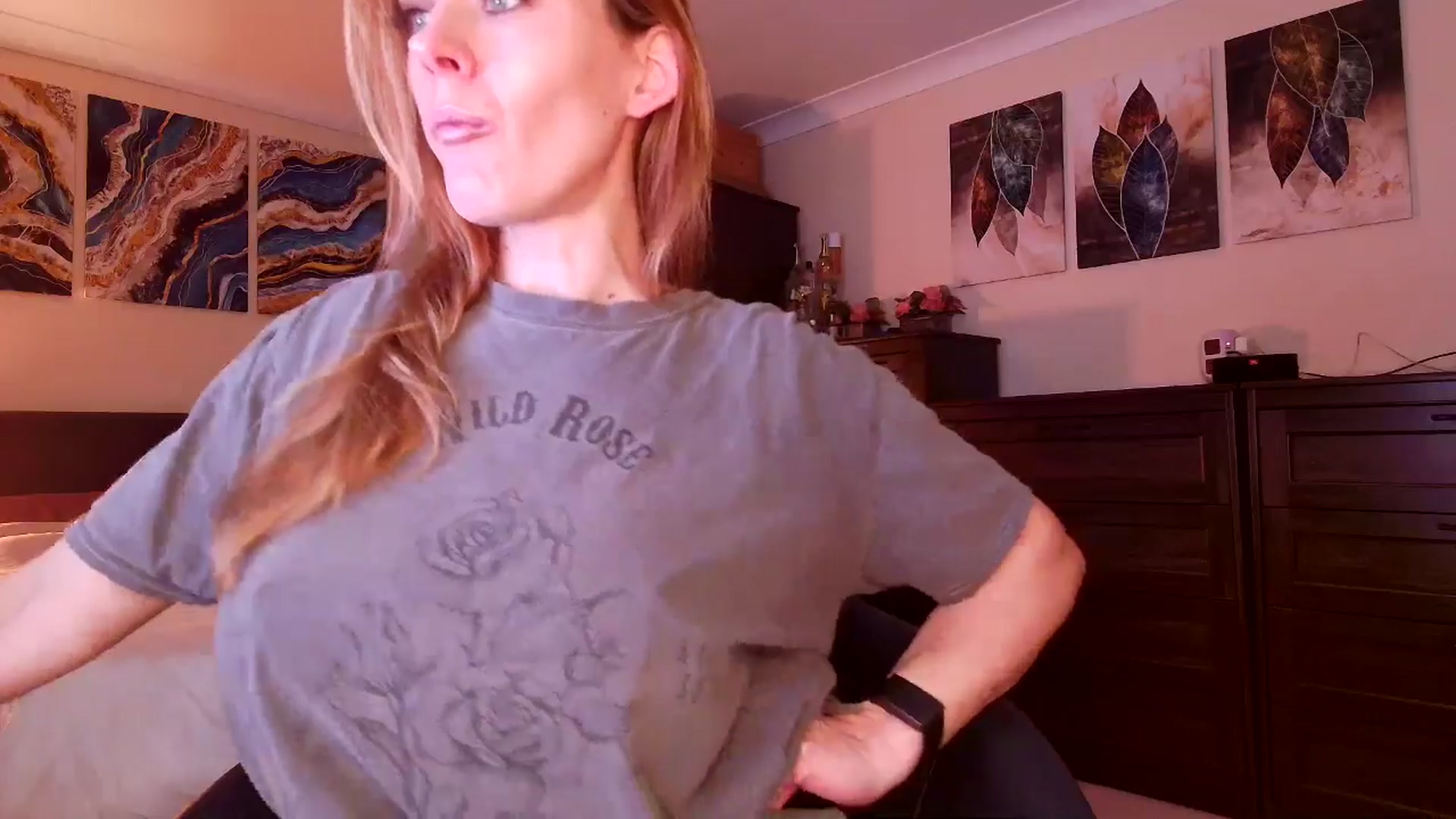 Gallery image thumbnail from Tabby_69's myfreecams stream on, 02/19/2026, 23:03 image 10 of 20
