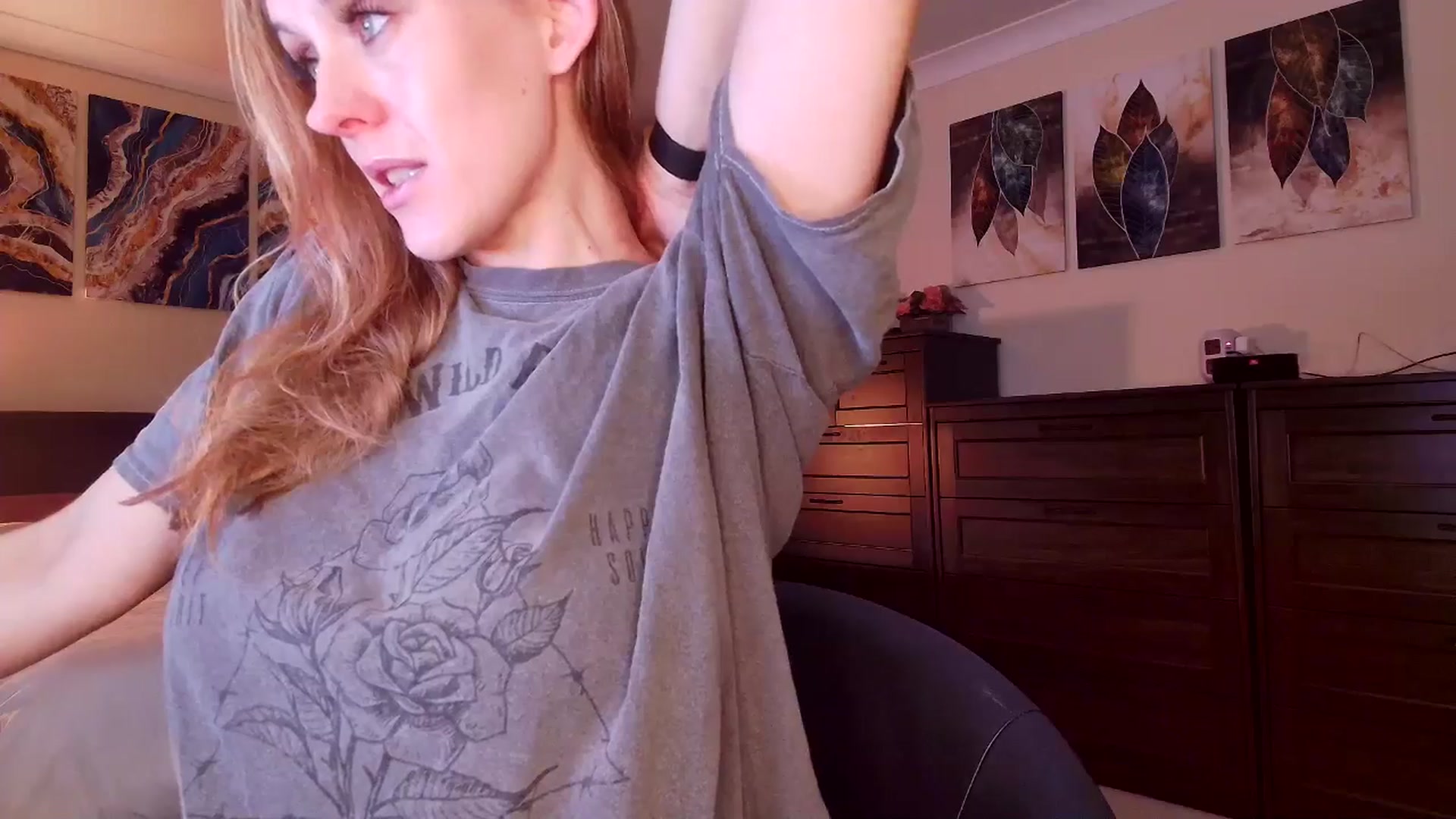 Gallery image thumbnail from Tabby_69's myfreecams stream on, 02/19/2026, 23:03 image 5 of 20