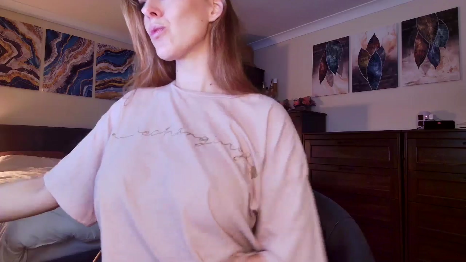Gallery image thumbnail from Tabby_69's myfreecams stream on, 03/01/2026, 23:05 image 13 of 20