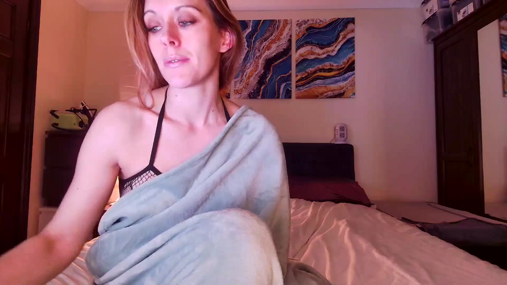 Gallery image thumbnail from Tabby_69's myfreecams stream on, 03/13/2026, 23:14 image 8 of 20