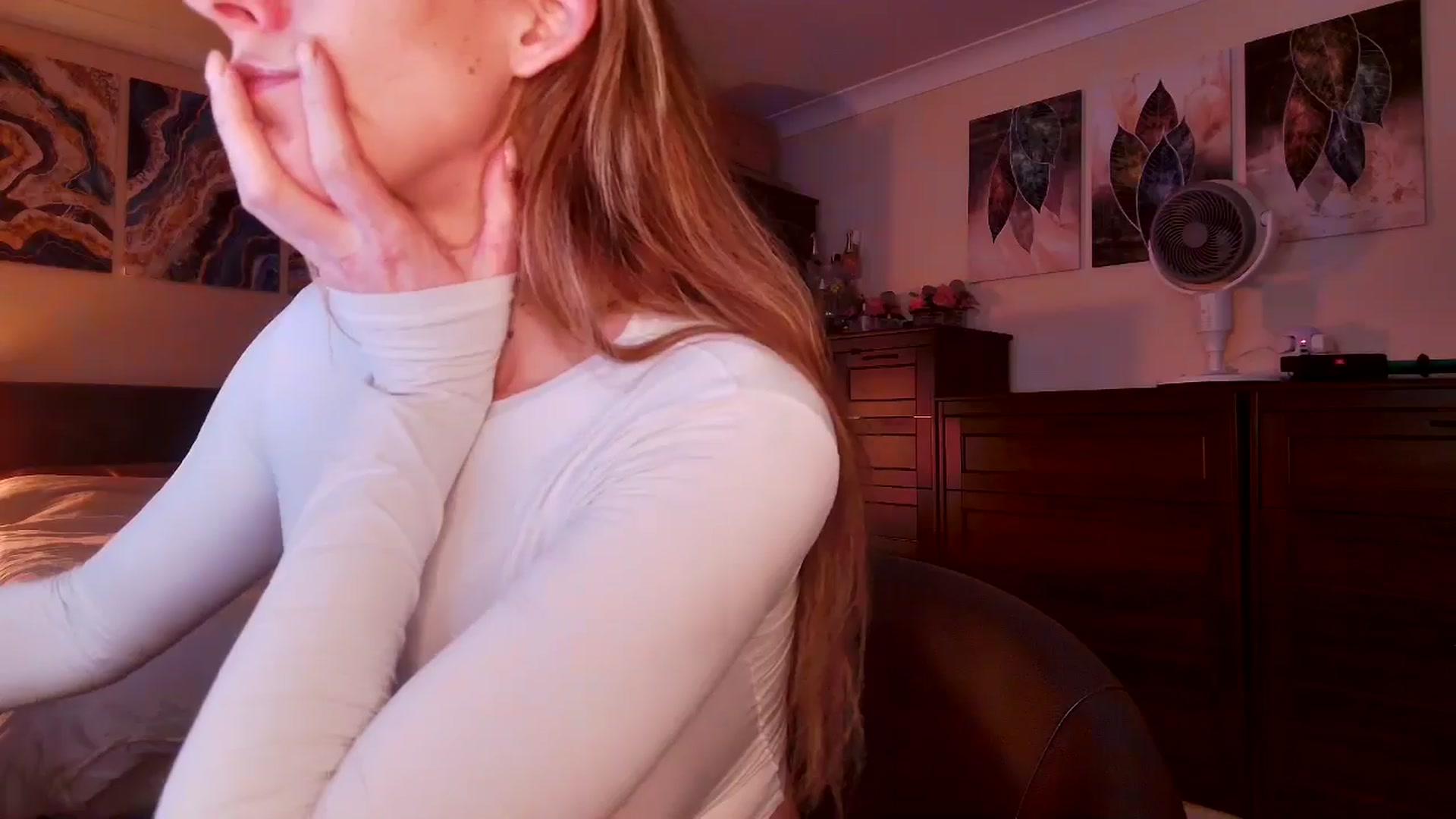 Gallery image thumbnail from Tabby_69's myfreecams stream on, 03/17/2026, 23:15 image 6 of 20