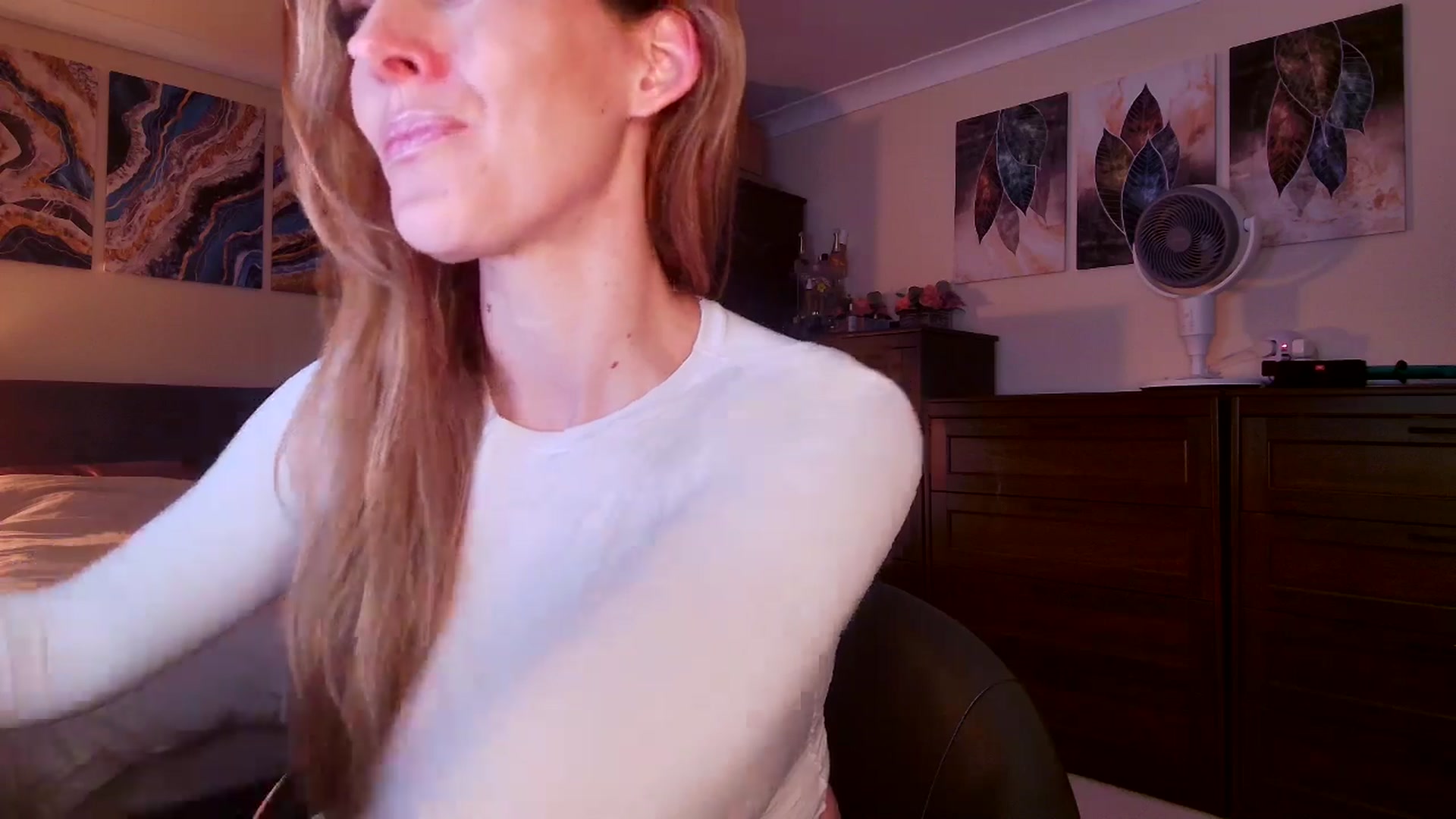 Gallery image thumbnail from Tabby_69's myfreecams stream on, 03/17/2026, 23:15 image 19 of 20