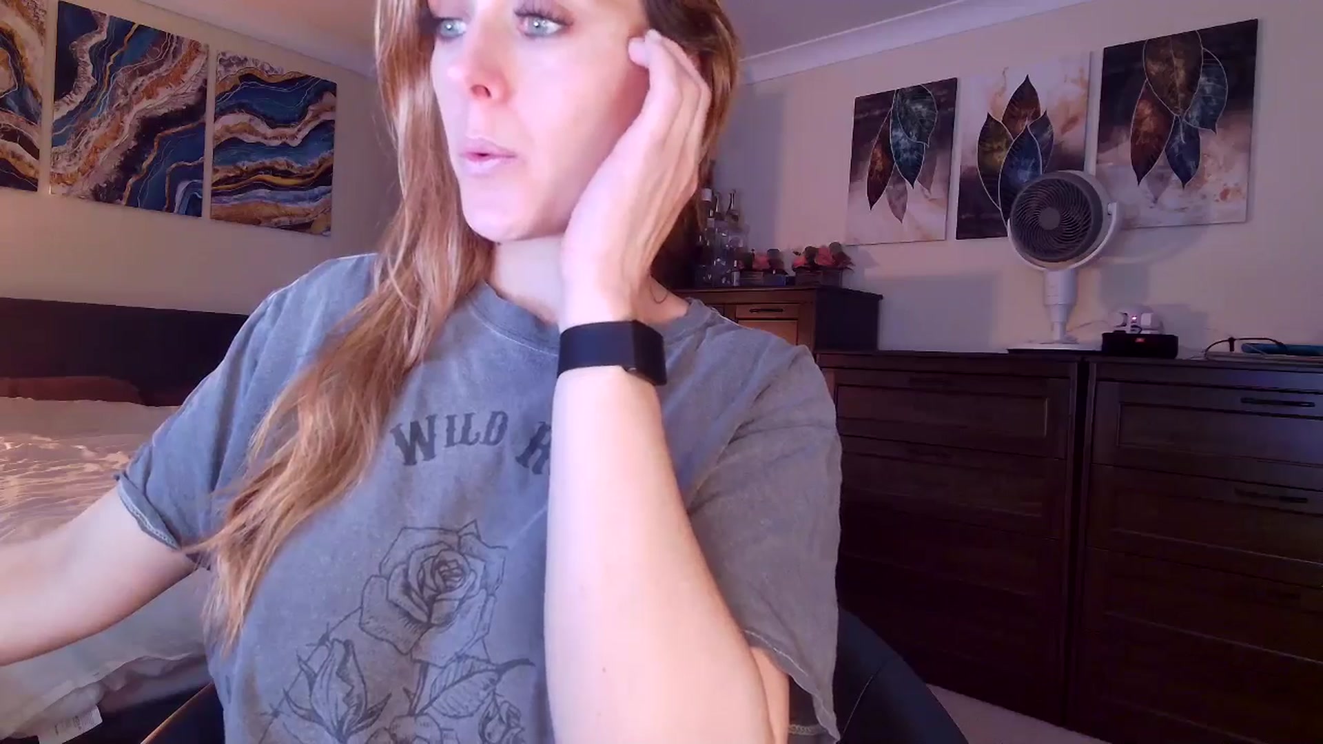 Gallery image thumbnail from Tabby_69's myfreecams stream on, 03/21/2026, 23:06 image 13 of 20