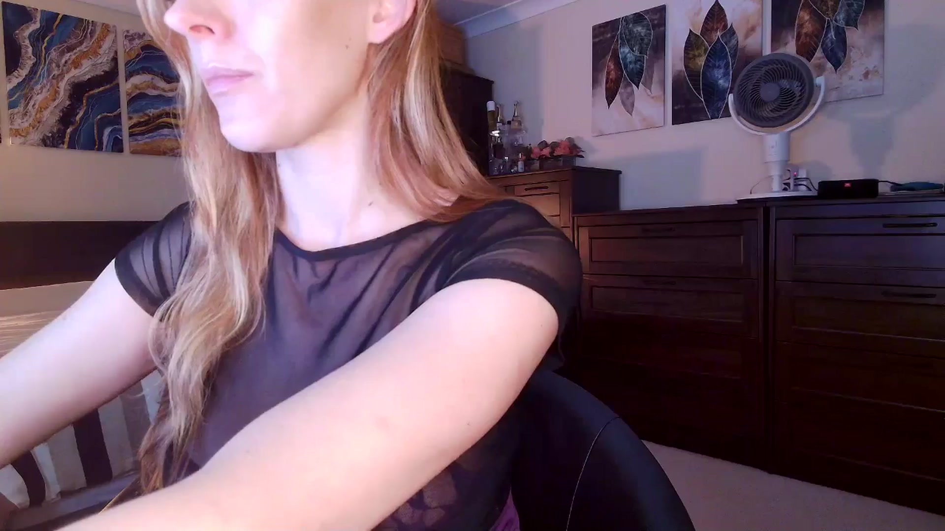 Gallery image thumbnail from Tabby_69's myfreecams stream on, 04/11/2026, 21:25 image 17 of 20