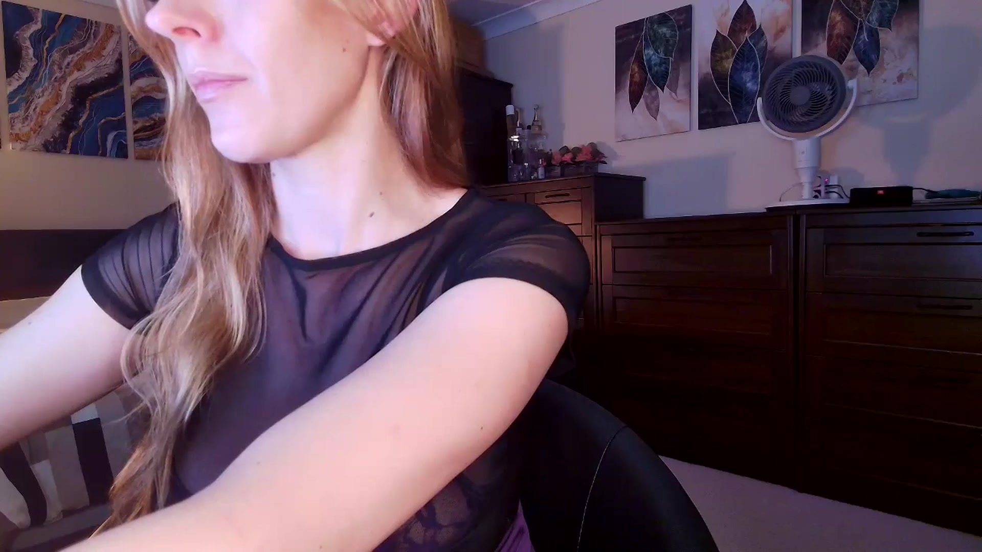 Gallery image thumbnail from Tabby_69's myfreecams stream on, 04/11/2026, 21:25 image 12 of 20