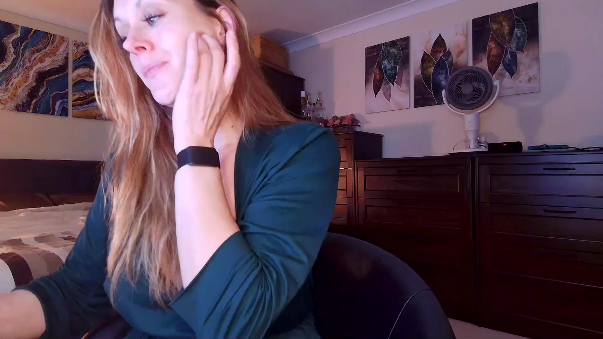 Gallery image thumbnail from Tabby_69's myfreecams stream on, 04/16/2026, 21:46 image 20 of 20