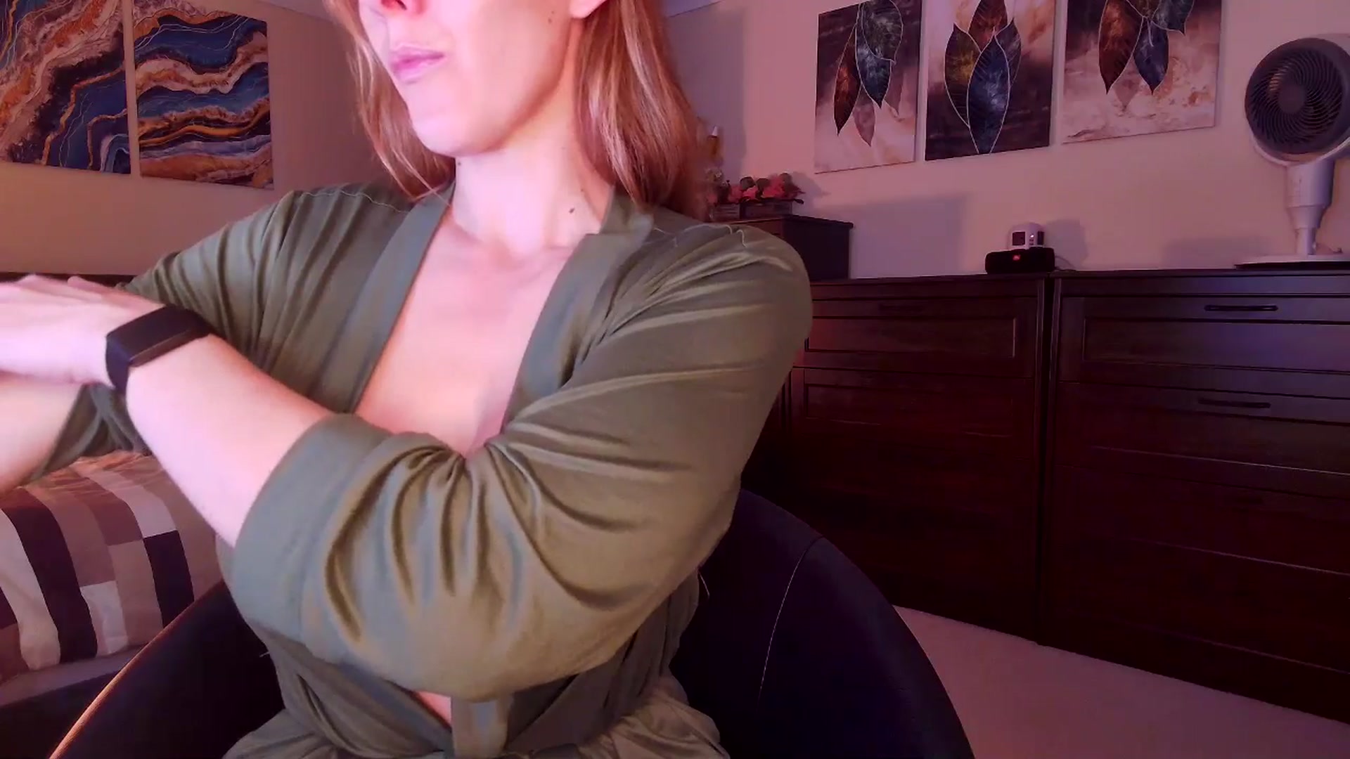 Gallery image thumbnail from Tabby_69's myfreecams stream on, 04/22/2026, 22:06 image 7 of 20