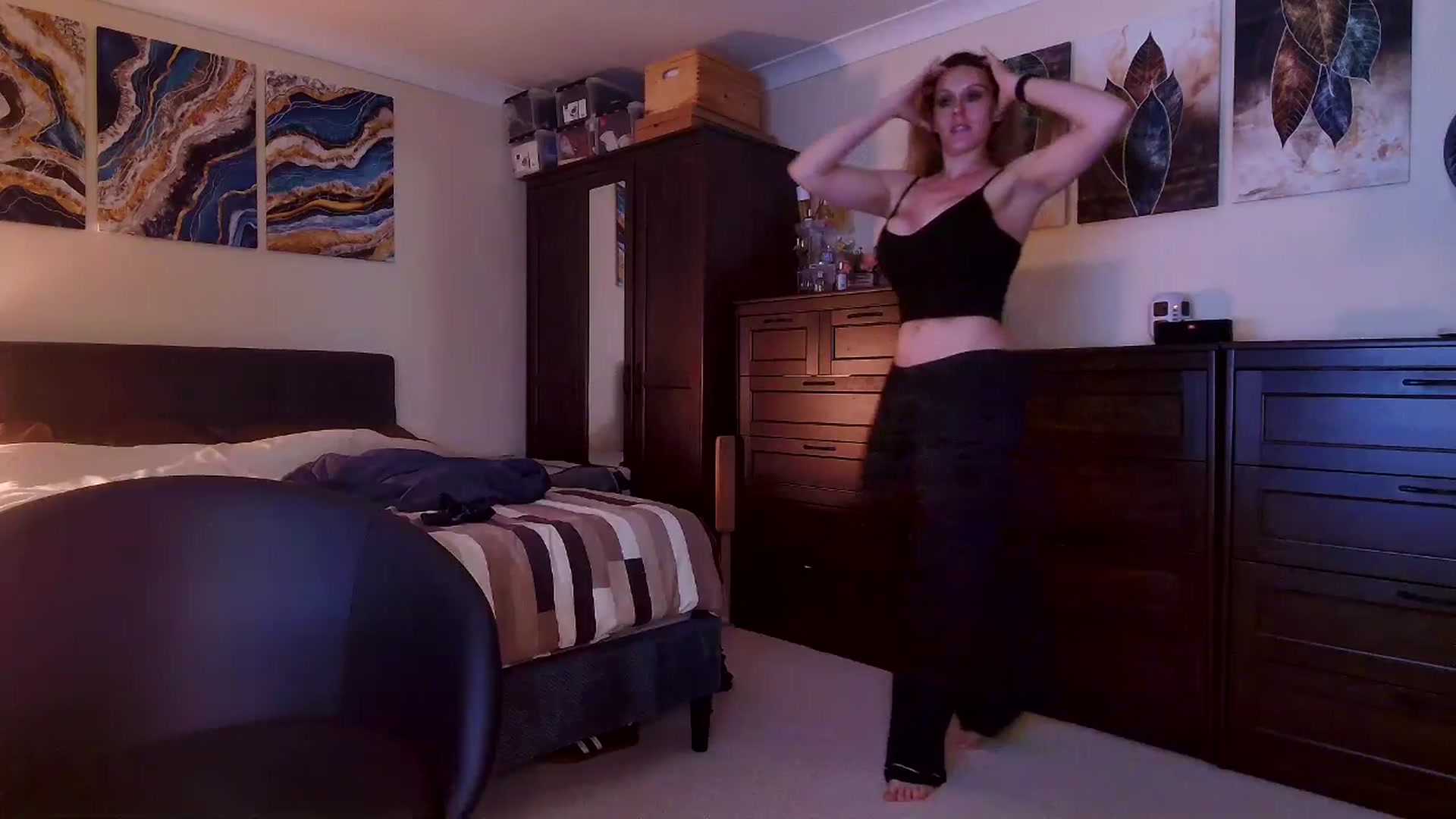 Gallery image thumbnail from Tabby_69's myfreecams stream on, 04/30/2026, 22:17 image 16 of 20
