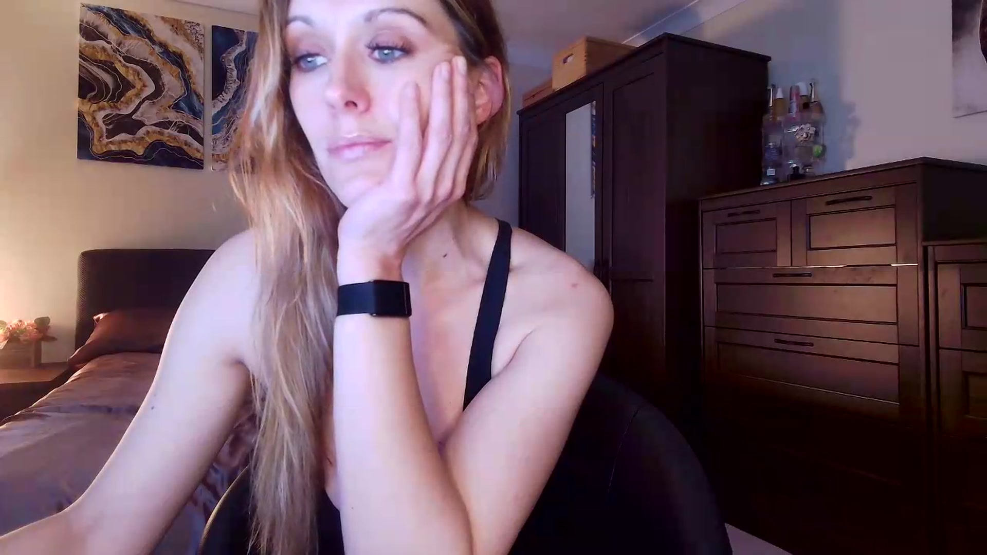 Gallery image thumbnail from Tabby_69's myfreecams stream on, 05/13/2026, 21:43 image 2 of 20