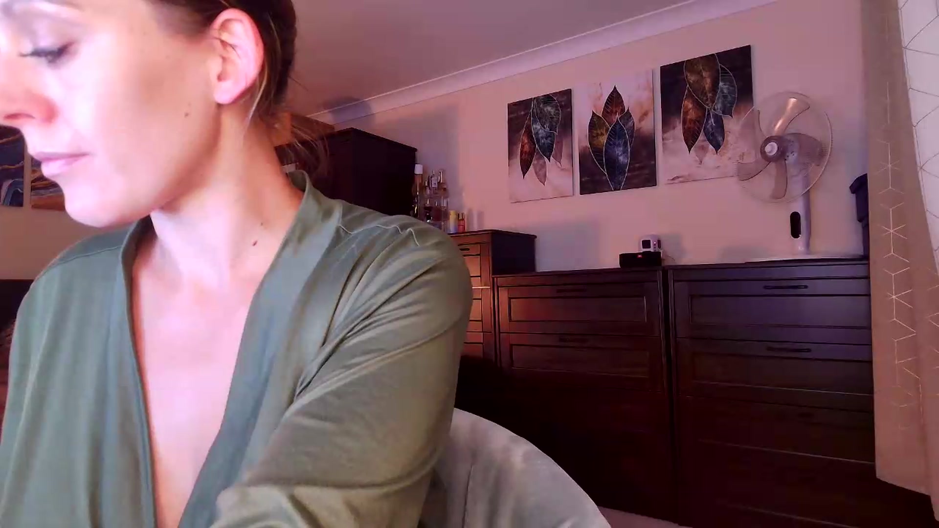Gallery image thumbnail from Tabby_69's myfreecams stream on, 07/31/2026, 22:13 image 19 of 20