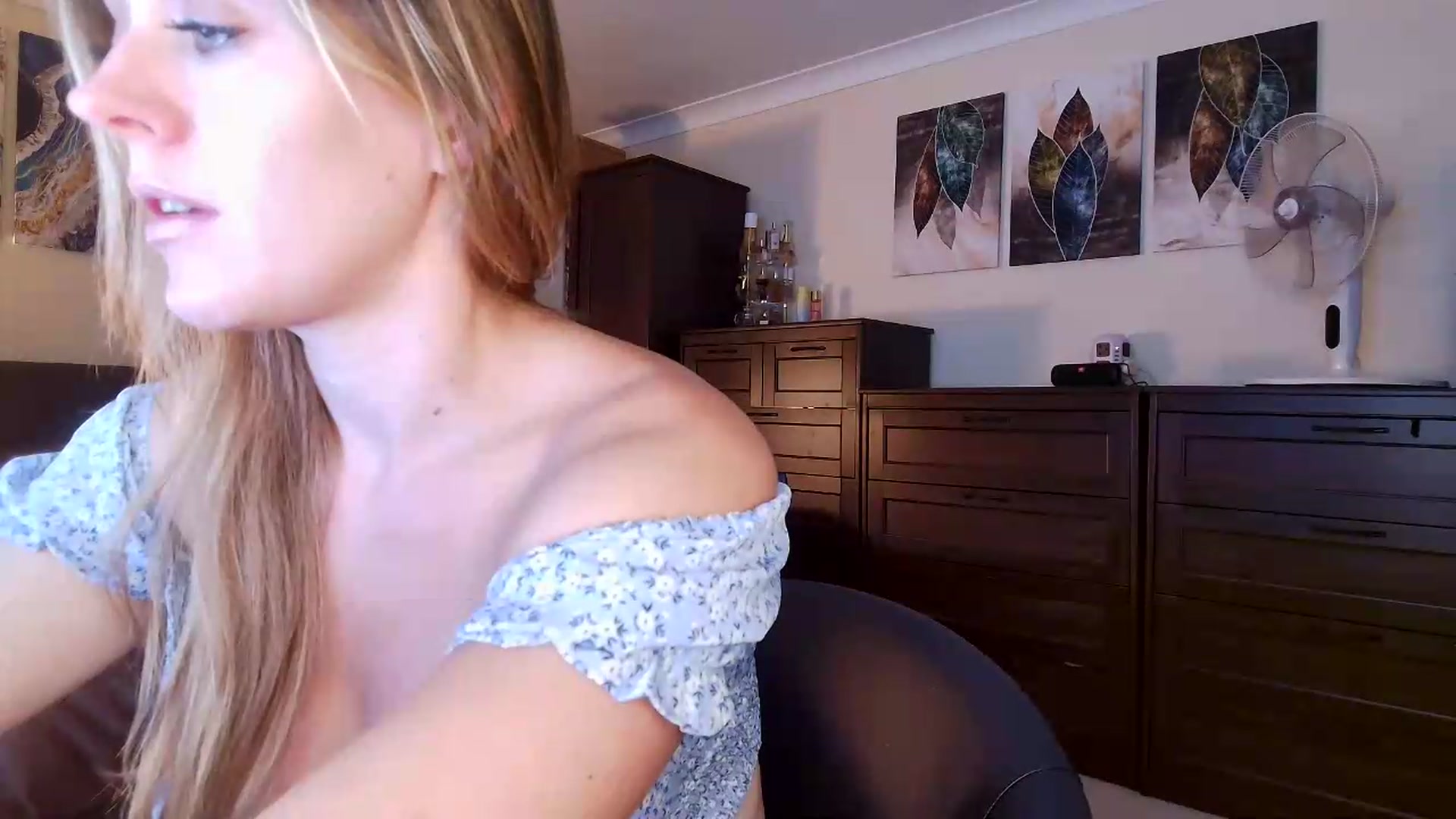 Gallery image thumbnail from Tabby_69's myfreecams stream on, 08/07/2026, 21:06 image 14 of 20