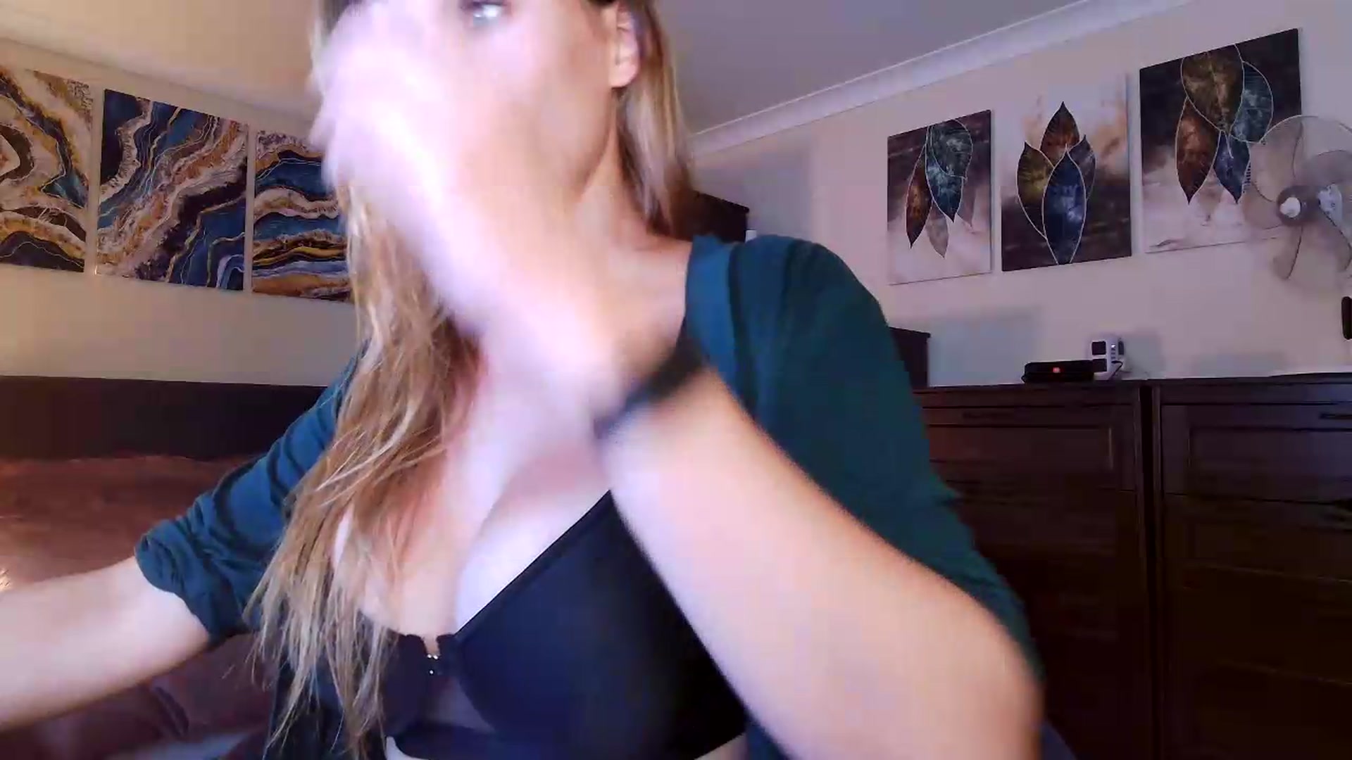 Gallery image thumbnail from Tabby_69's myfreecams stream on, 08/14/2026, 22:01 image 19 of 20