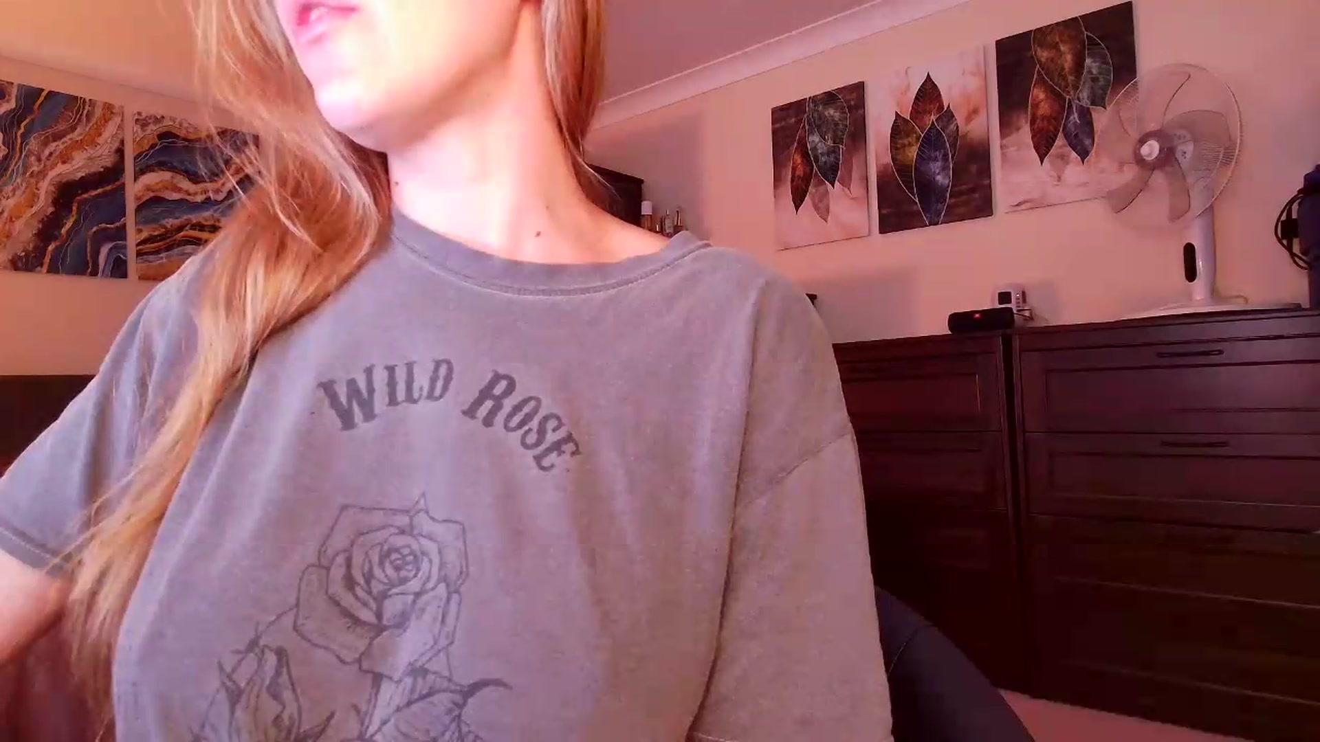 Gallery image thumbnail from Tabby_69's myfreecams stream on, 08/23/2026, 22:08 image 3 of 20