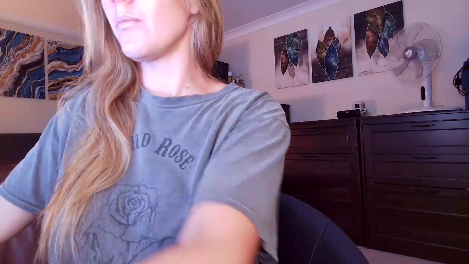 Gallery image thumbnail from Tabby_69's myfreecams stream on, 08/23/2026, 22:08 image 4 of 20