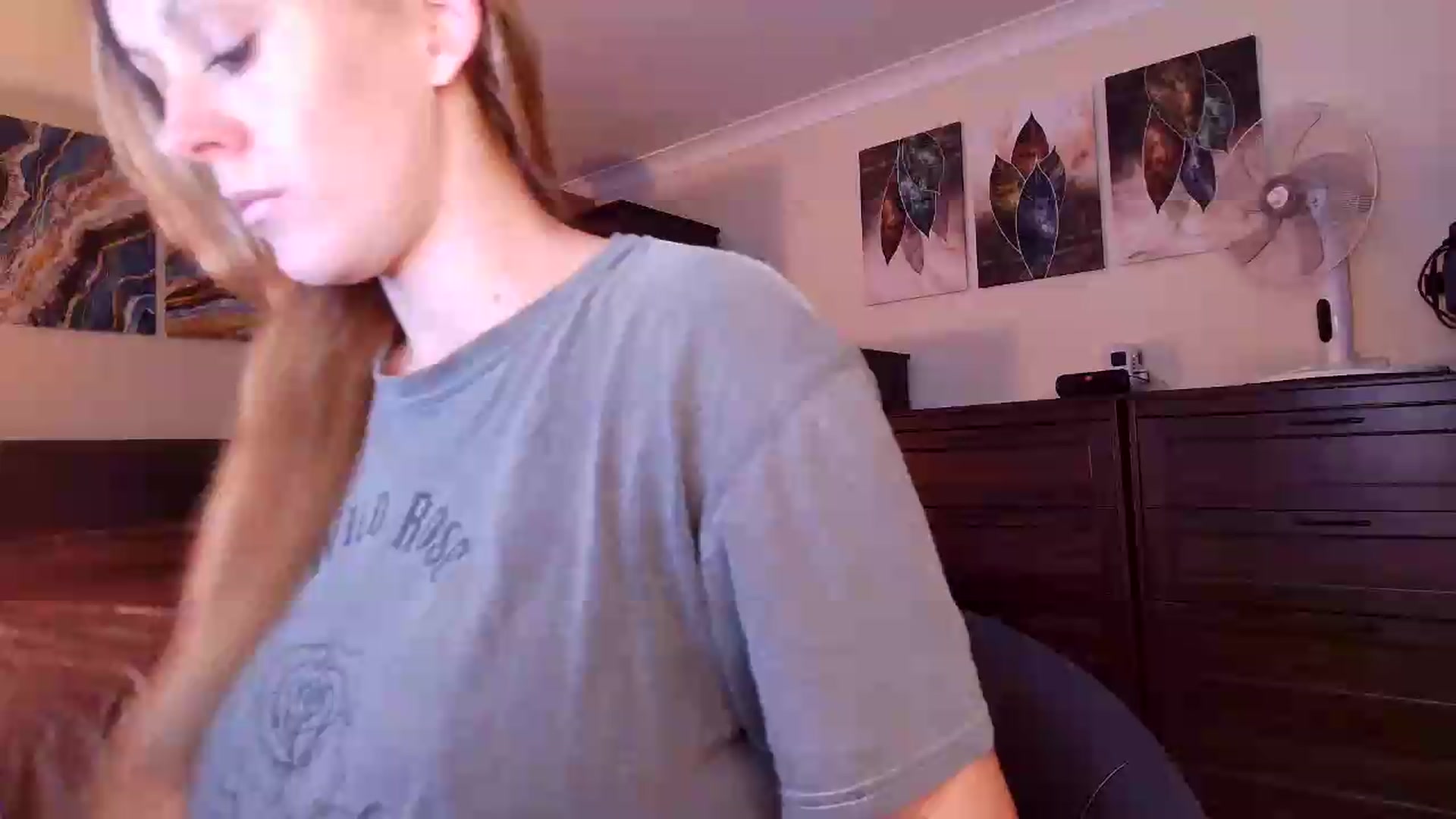 Gallery image thumbnail from Tabby_69's myfreecams stream on, 08/23/2026, 22:08 image 1 of 20